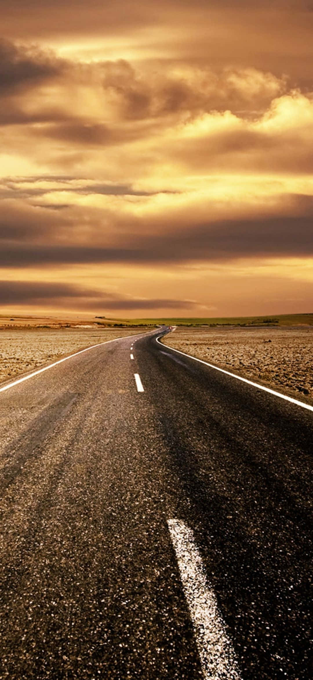 1080x2340 4K Lang vej i den gyldne time Wallpapers