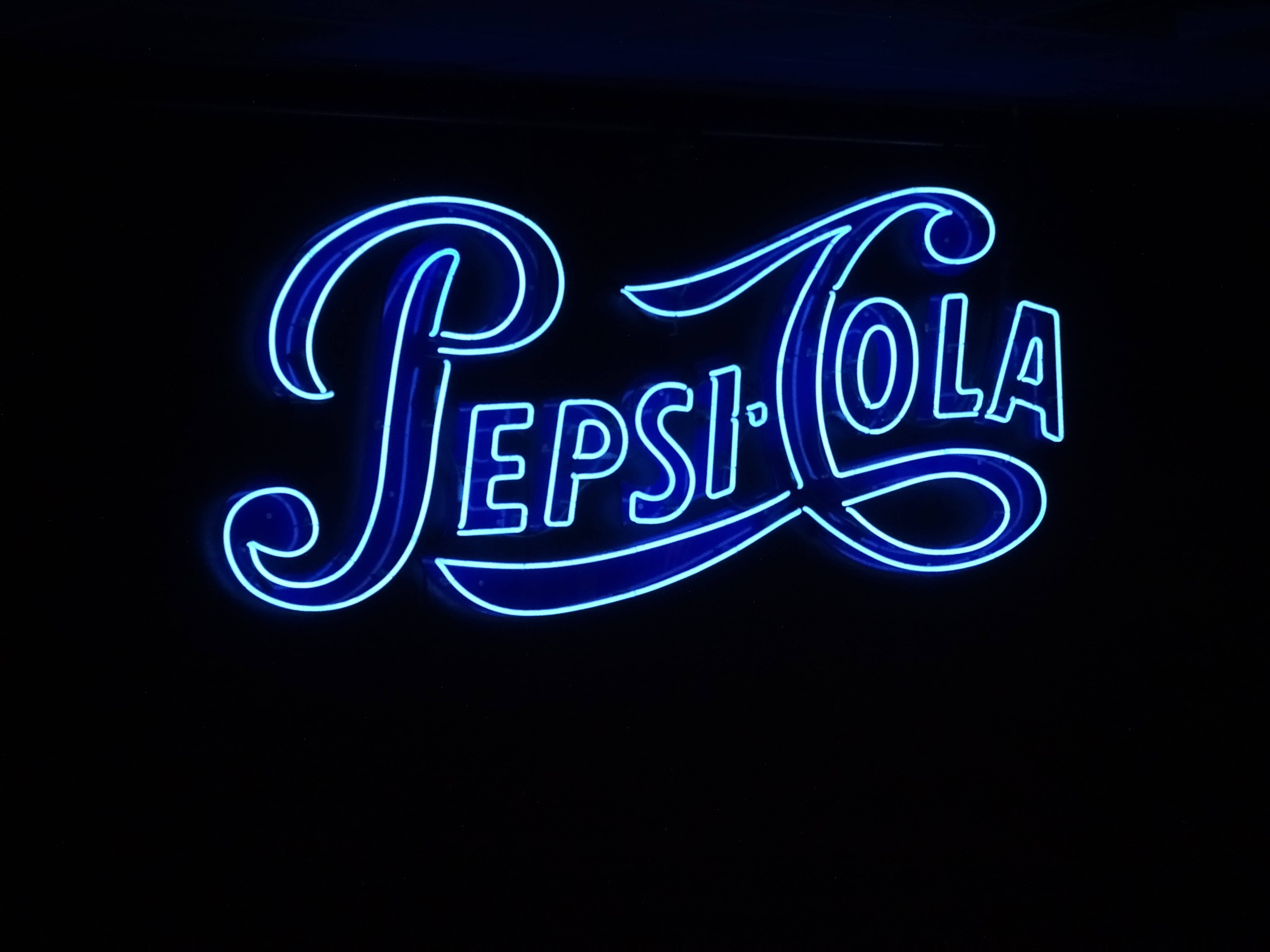 Æstetisk Pepsi Cola neonlys laptop Wallpapers
