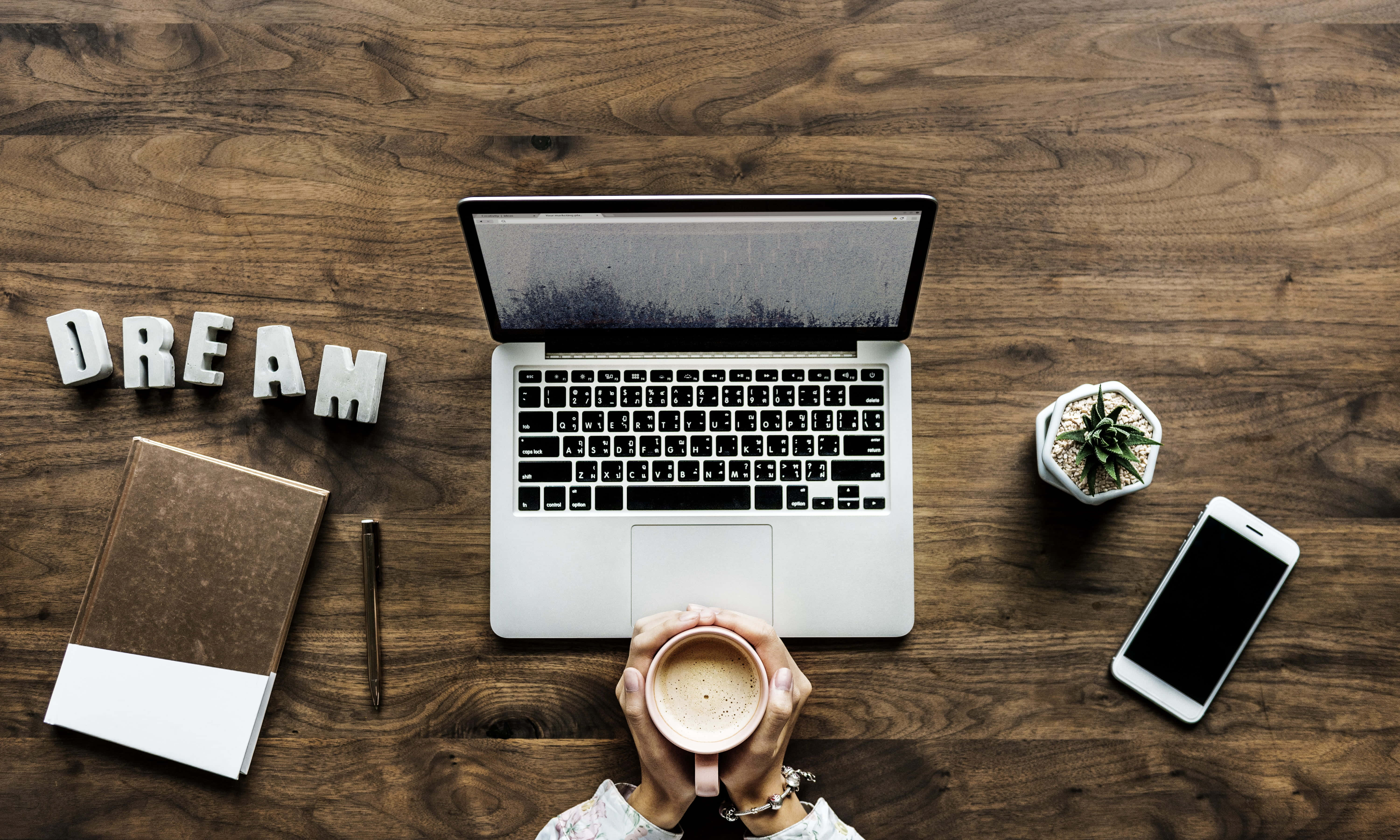 Æstetiske Macbook-billeder Wallpapers