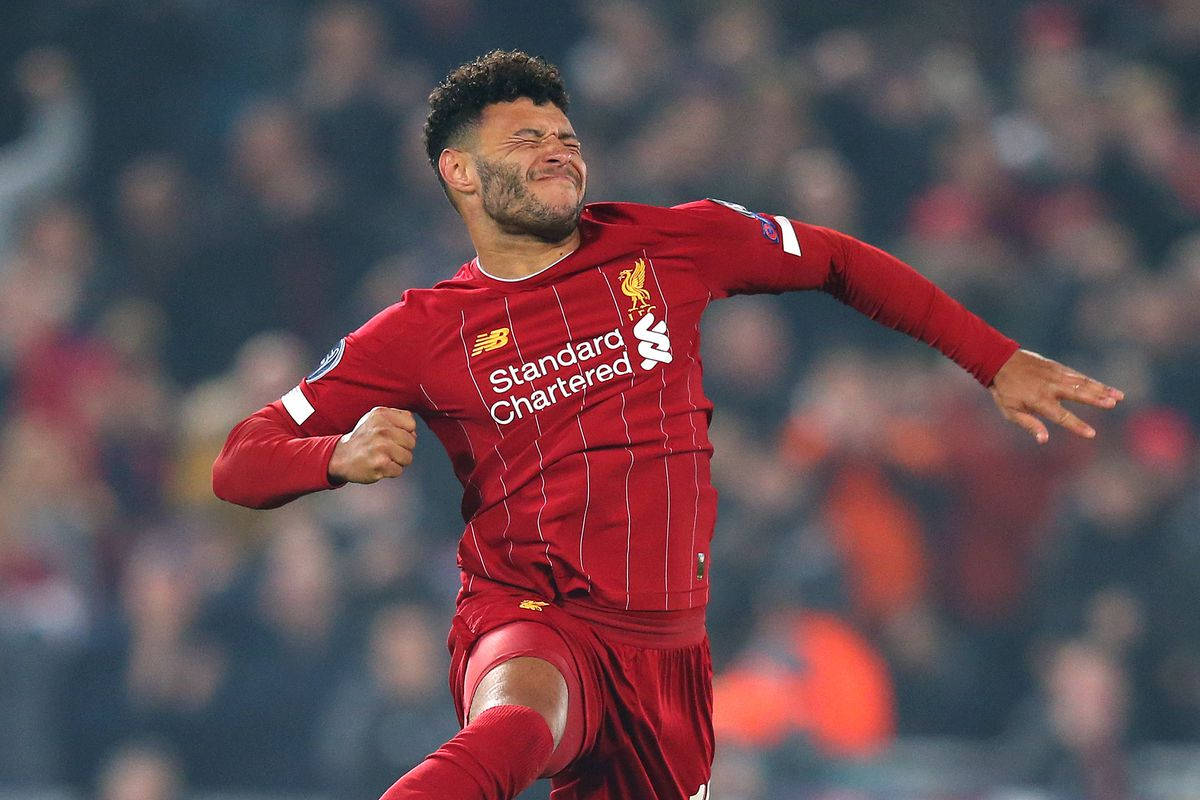Alex Oxlade-Chamberlain hopper i luften Wallpapers