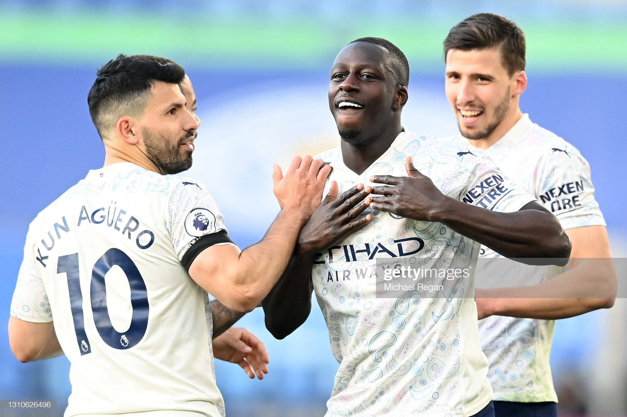 Benjamin Mendy hvid Etihad-trøje Wallpapers