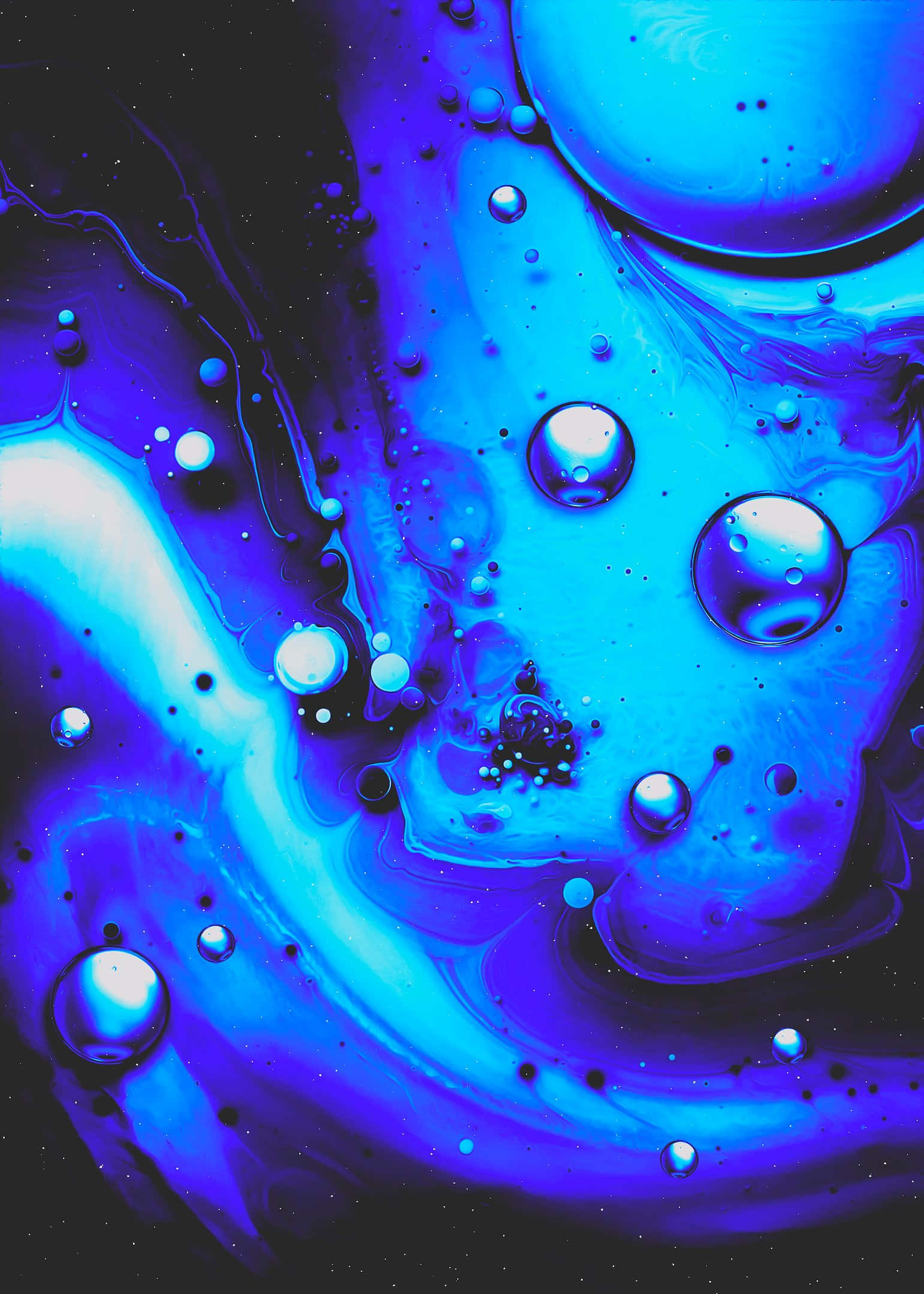 blå vanddråber på en blå baggrund Wallpapers