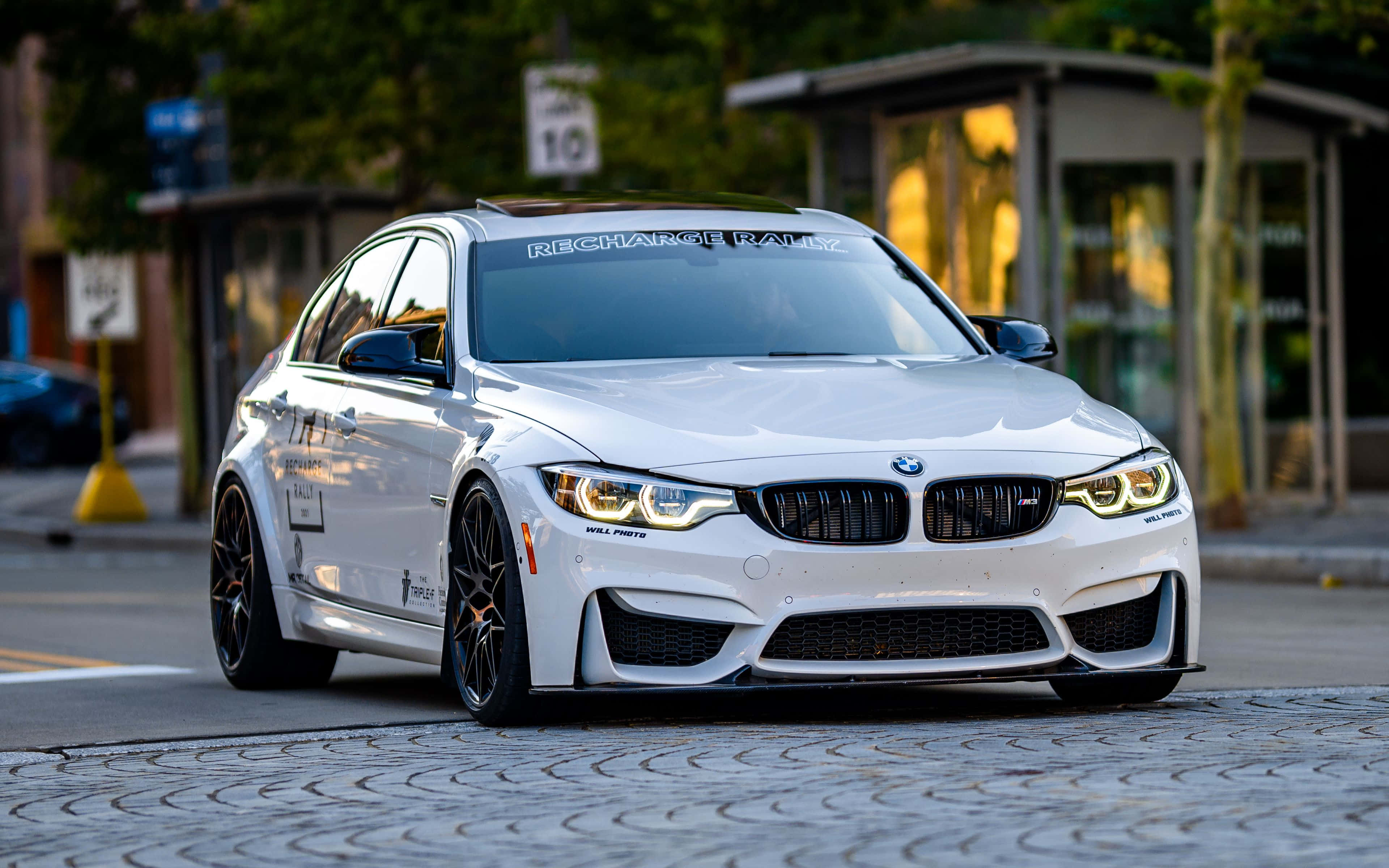 BMW baggrund vej på gaden Wallpapers