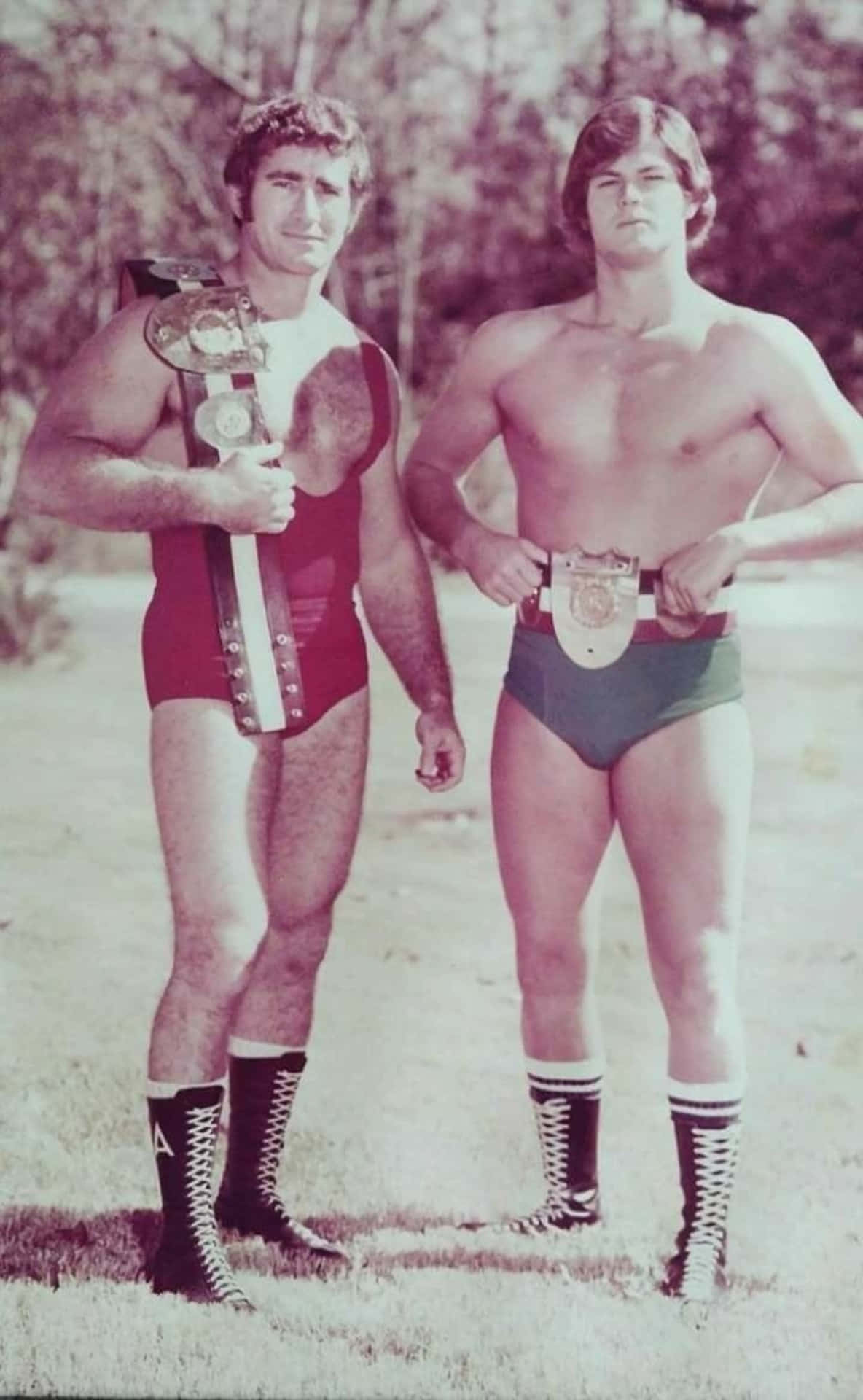 Wrestlere Bob Armstrong og Robert Fuller vintage helkropsbillede Wallpapers