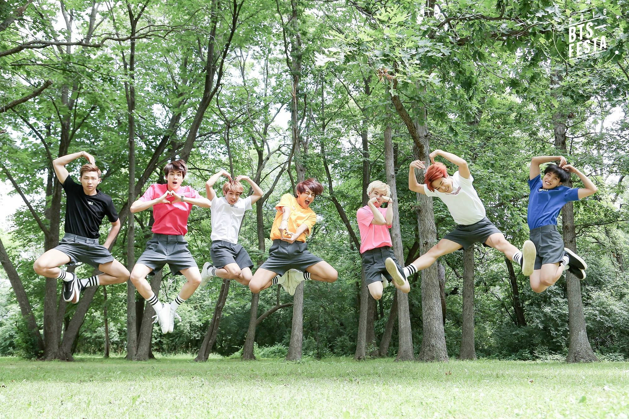 BTS Desktop Jumpshot i Skoven Wallpapers