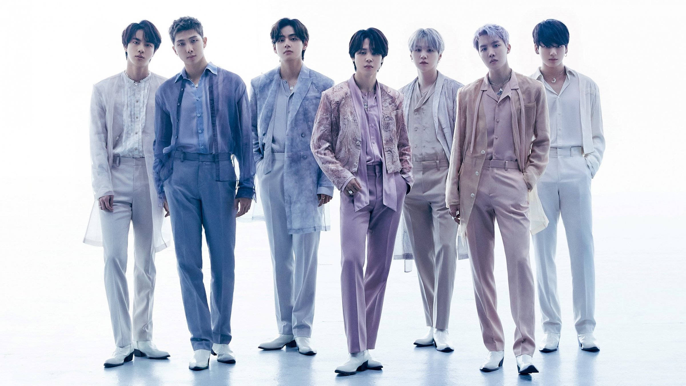 BTS farverige jakkesæt skrivebordsbaggrund Wallpapers
