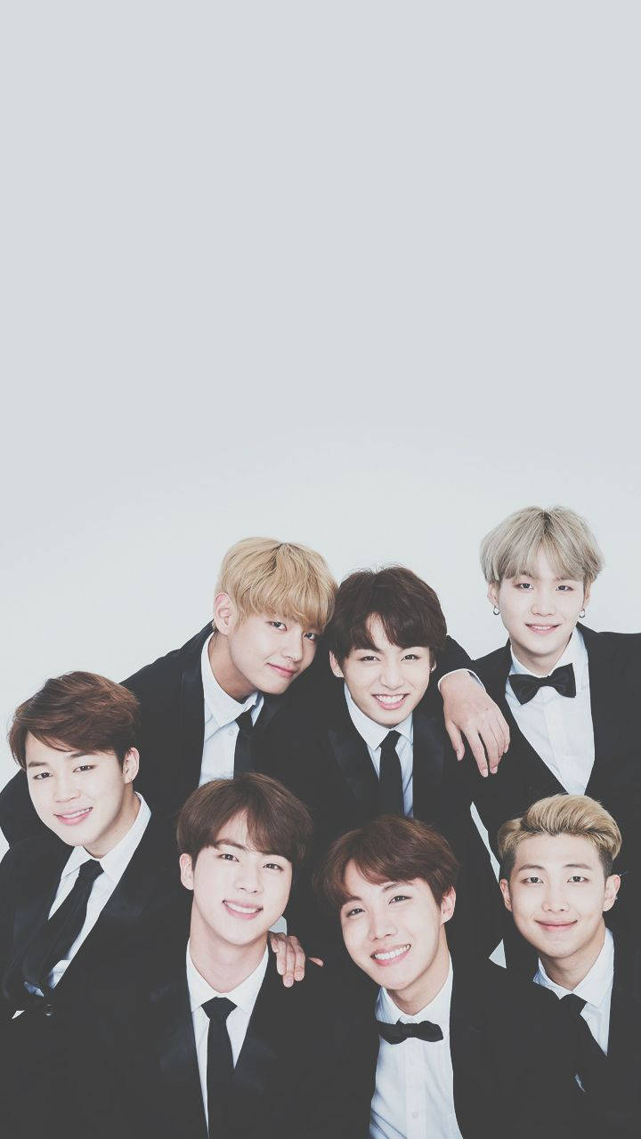 BTS i sorte jakkesæt, der gør indtryk Wallpapers