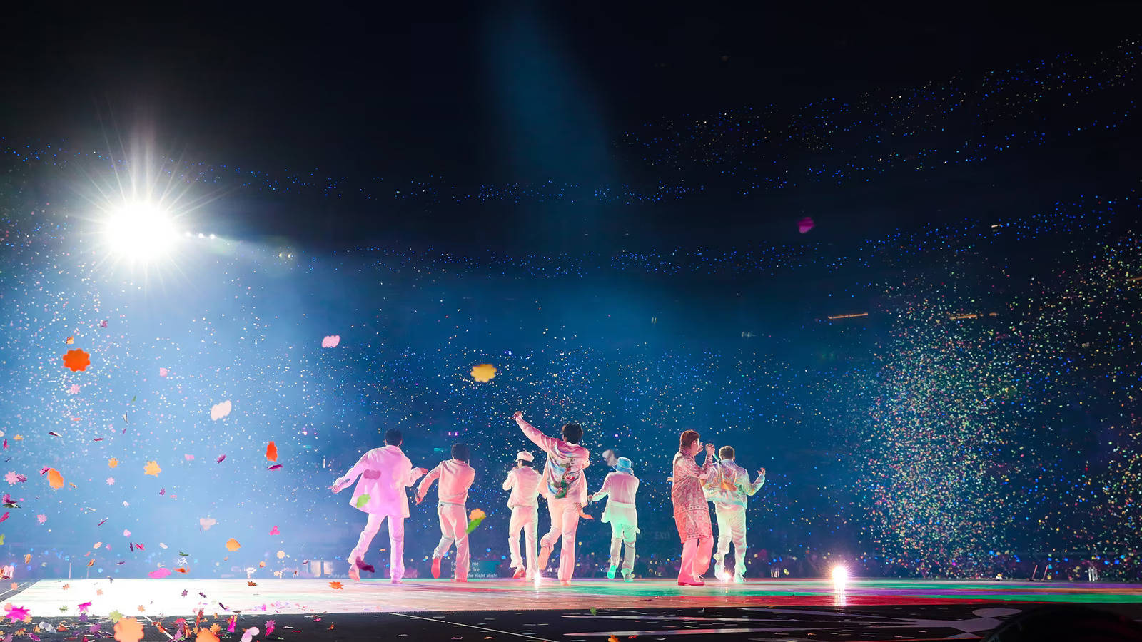 BTS Koncert Under Deres Dynamite Opførelse Wallpapers