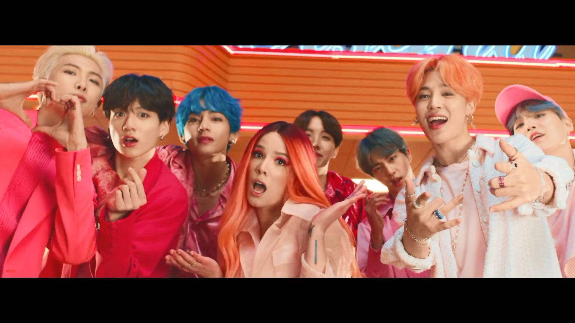BTS og Halsey Skrivebordsbaggrund Wallpapers