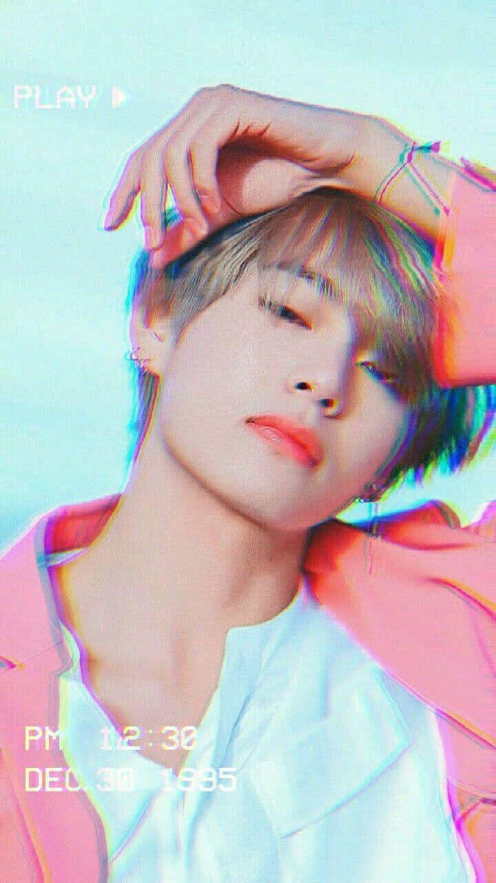 BTS's V betager med sin karismatiske udstråling Wallpapers