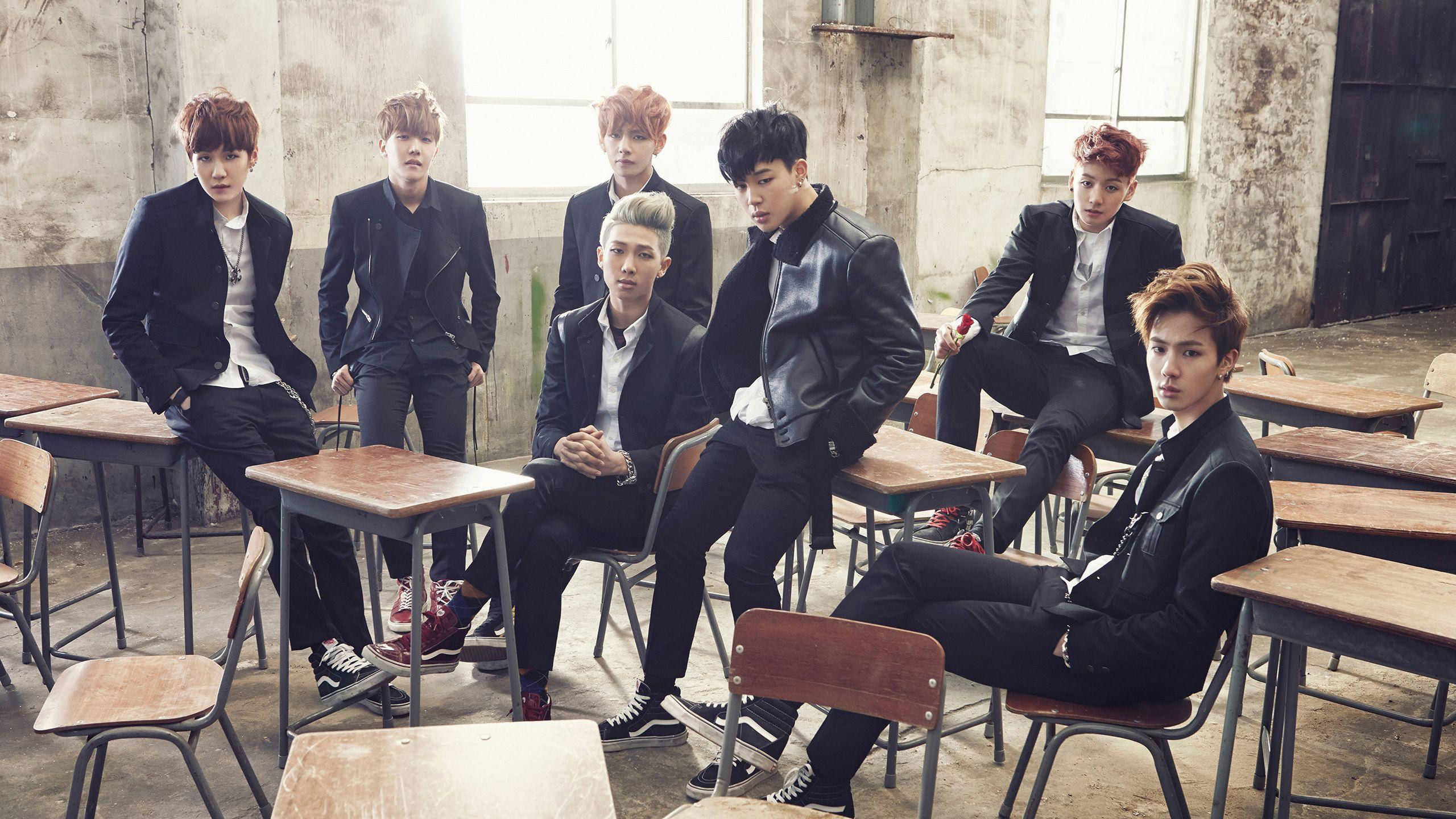 BTS-skrivebord "Boy In Luv"-scene Wallpapers