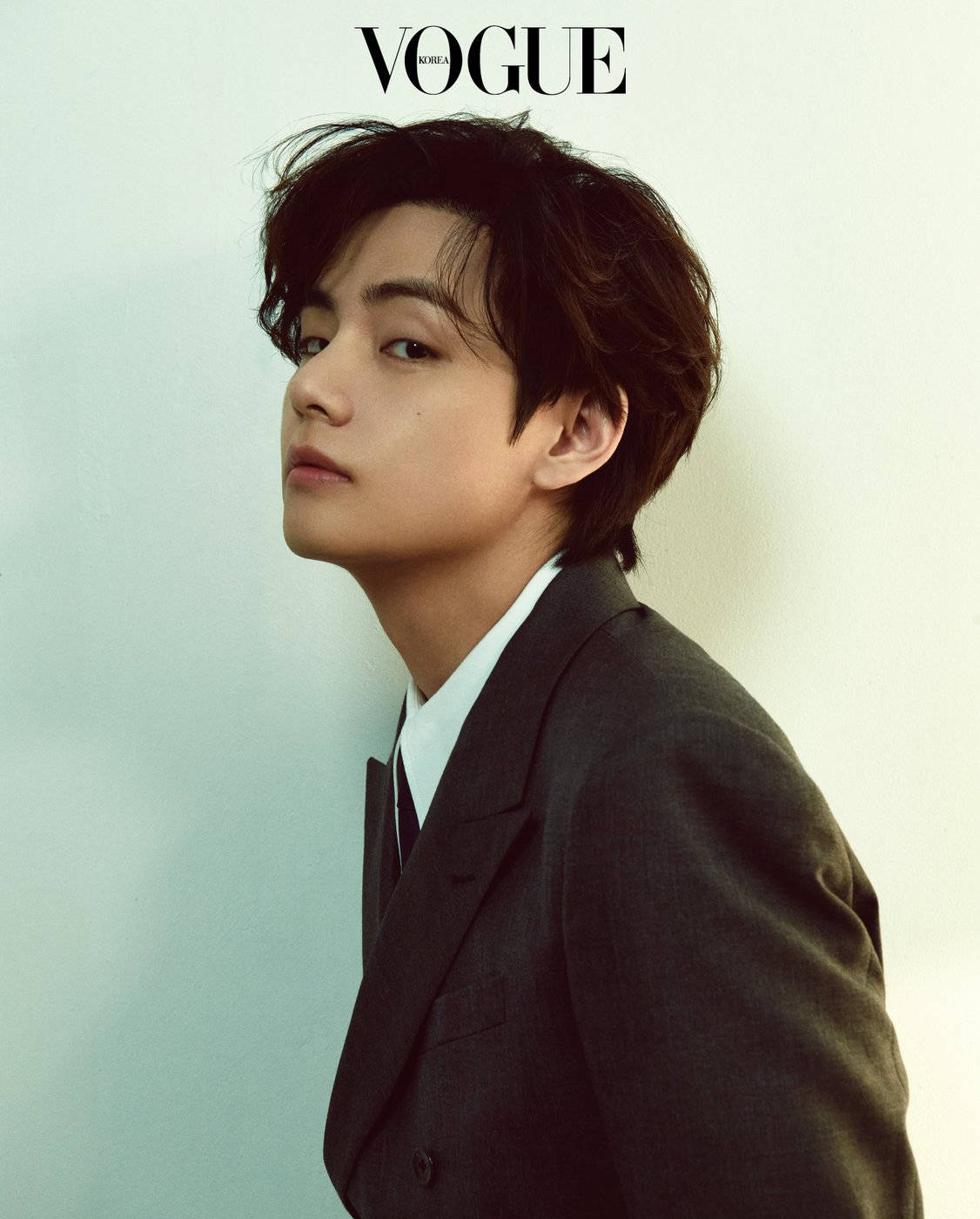 BTS V Vogue Dragt Wallpapers