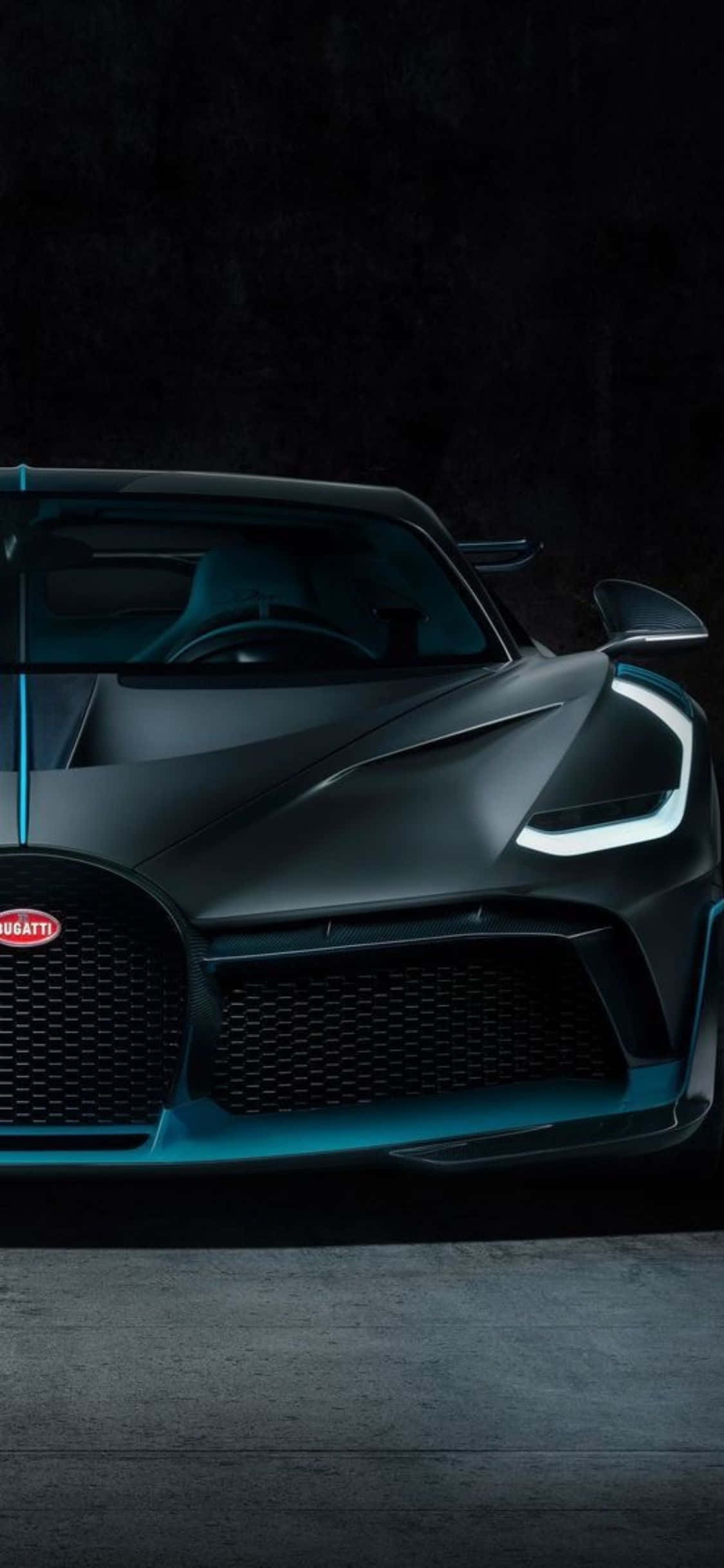 bugatti chiron vises i et mørkt rum Wallpapers