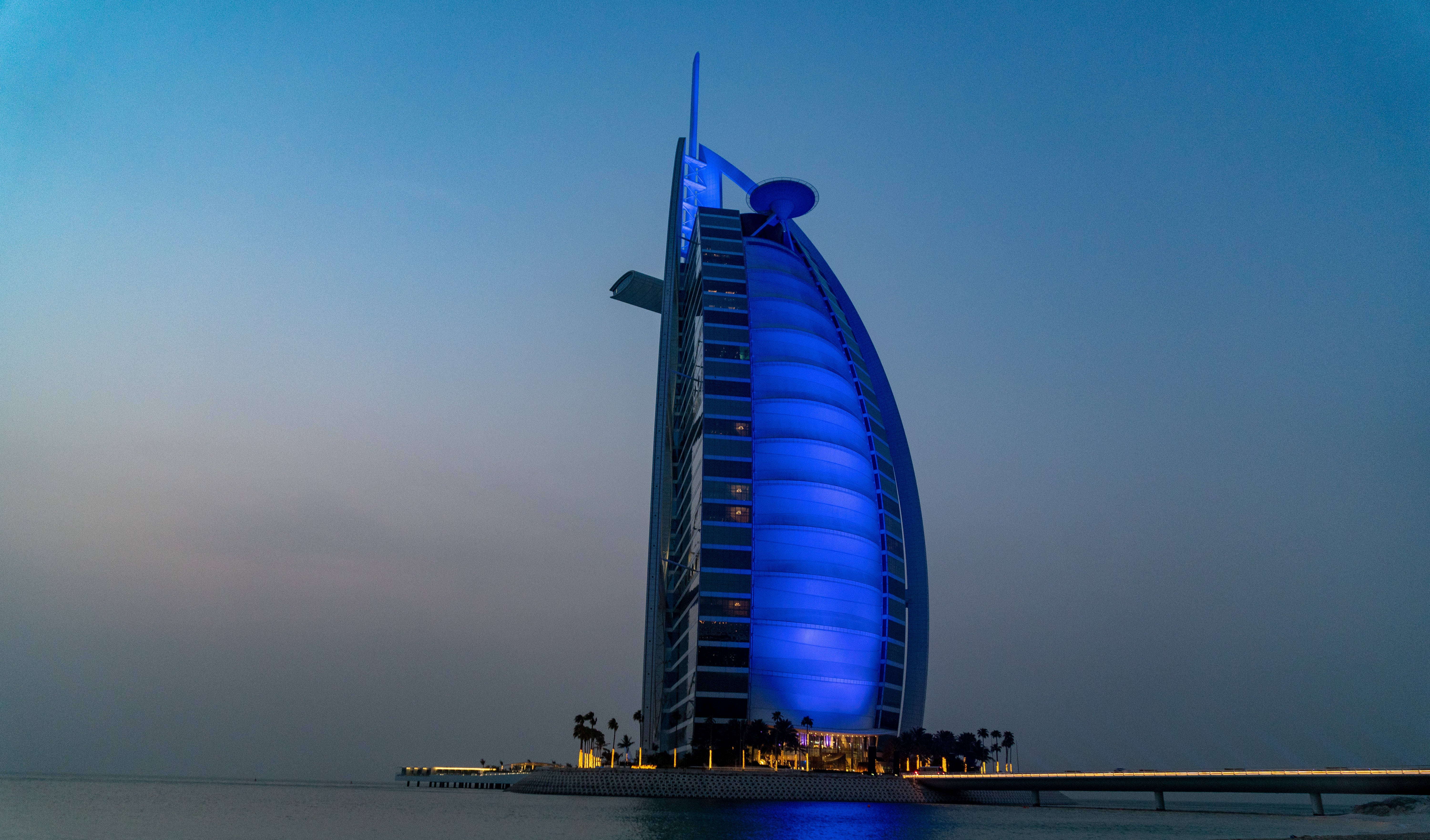 Burj Al Arab blåt lys Wallpapers
