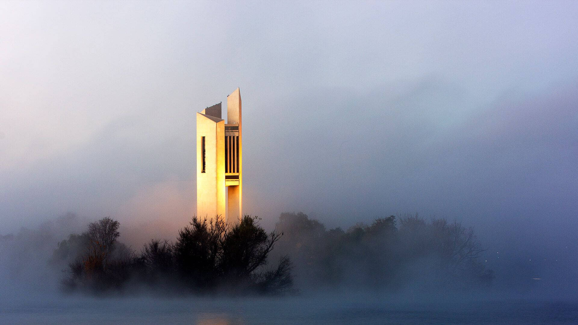 Canberra National Carillon I Tyk Tåge Wallpapers