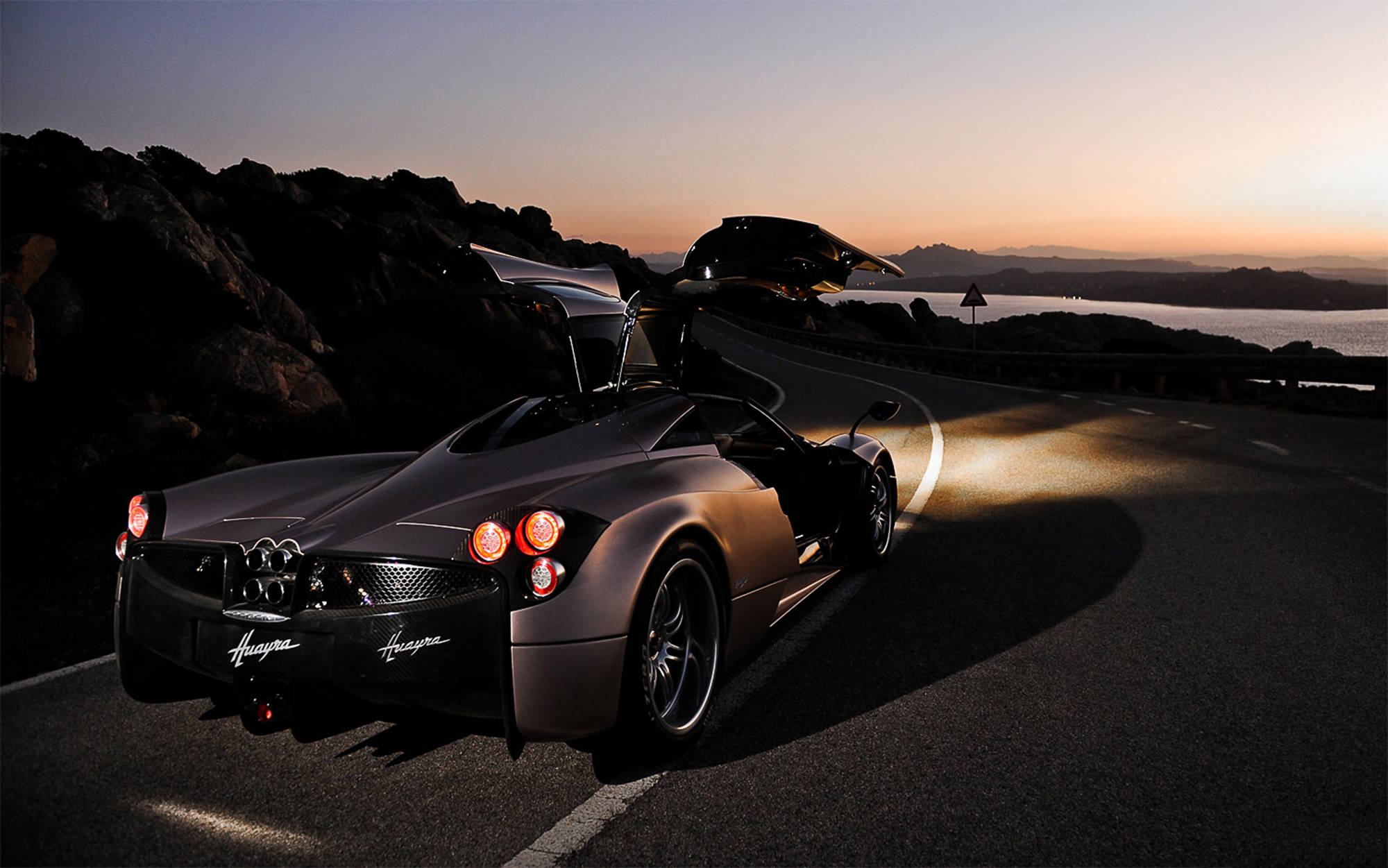 Cool bil Pagani Wallpapers