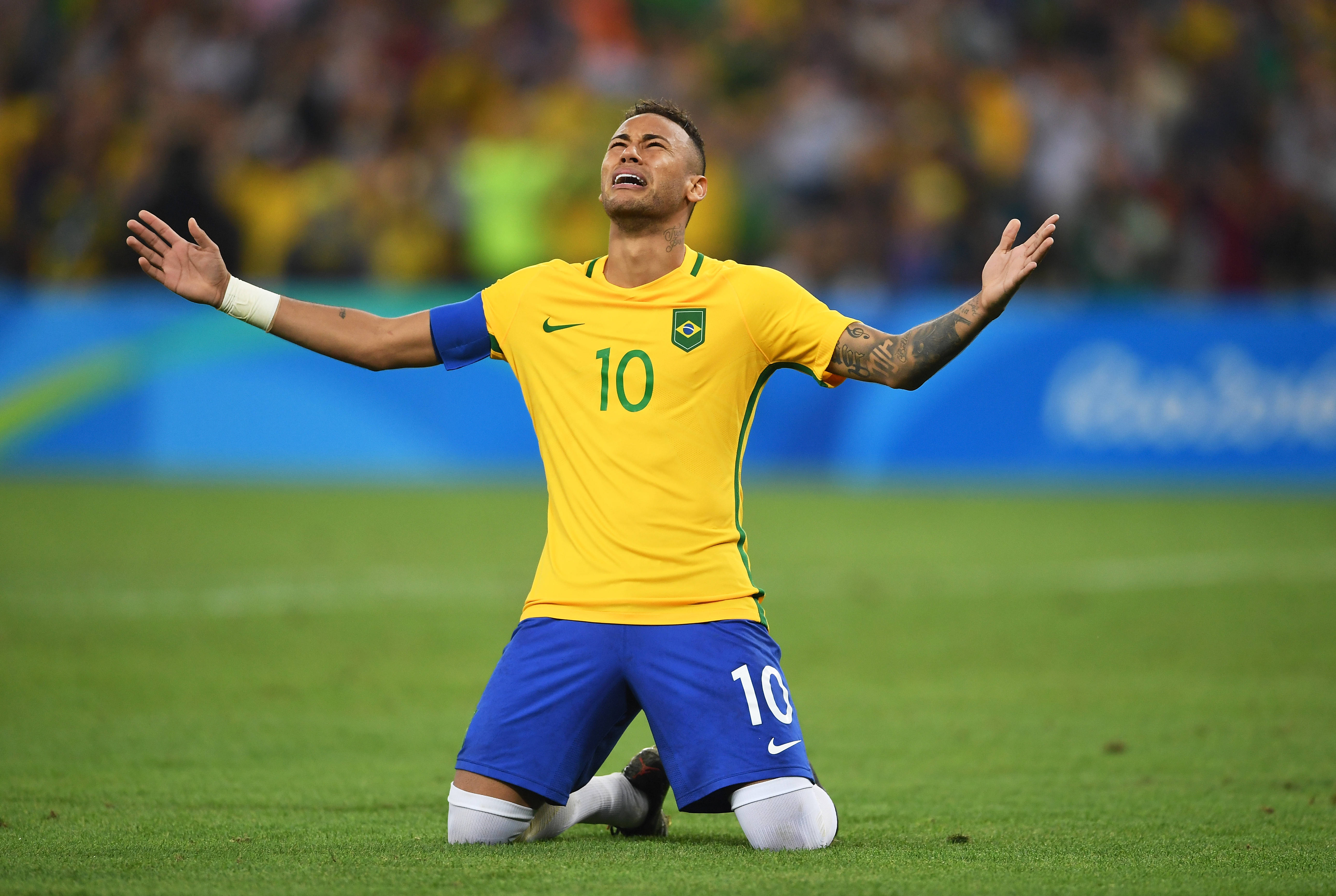 Cool Neymar Jr på knæ Wallpapers