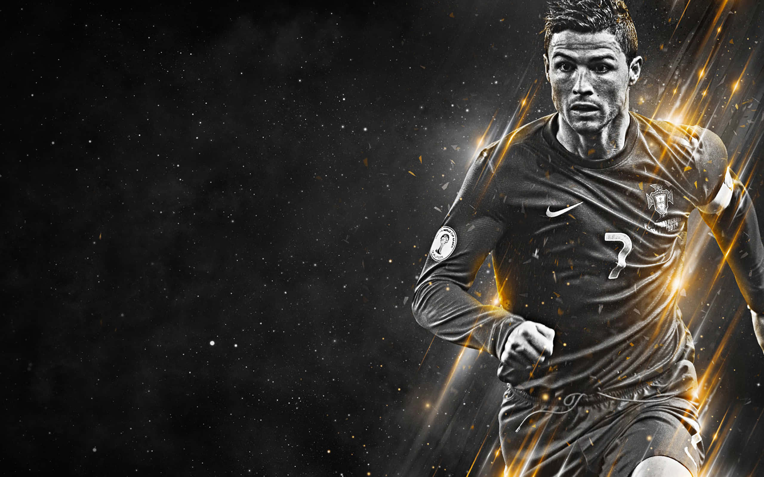 Cristiano Ronaldo poserer på fodboldbanen Wallpapers