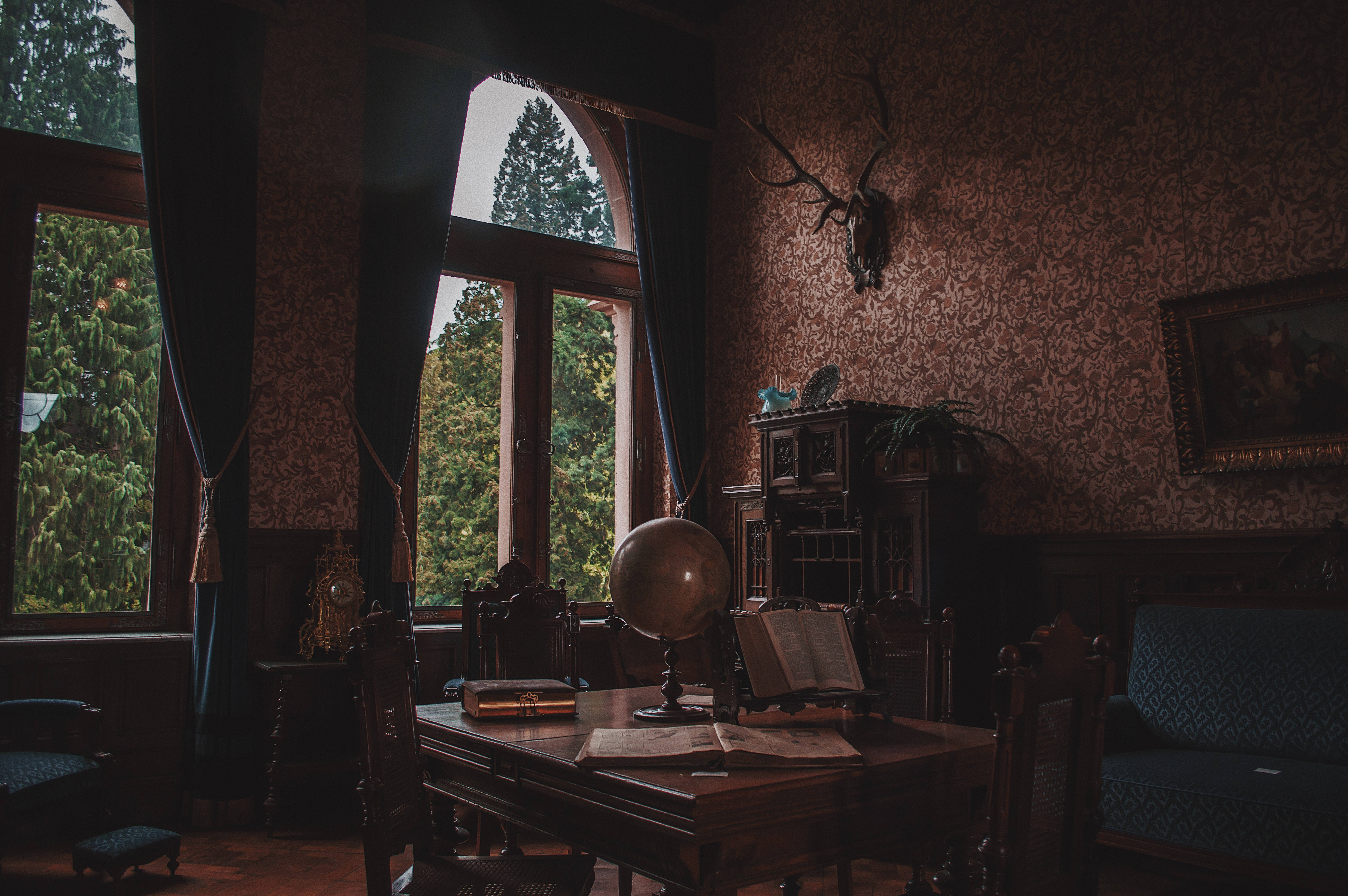 Dark Academia kontor-baggrund til computer Wallpapers