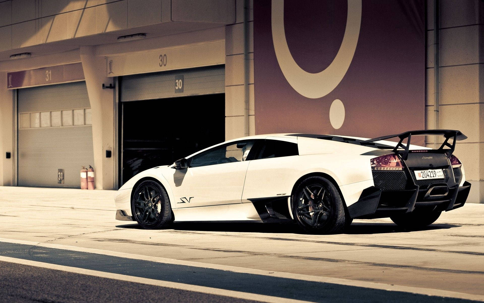 Den slanke, kraftfulde Lamborghini Murcielago SV Wallpapers