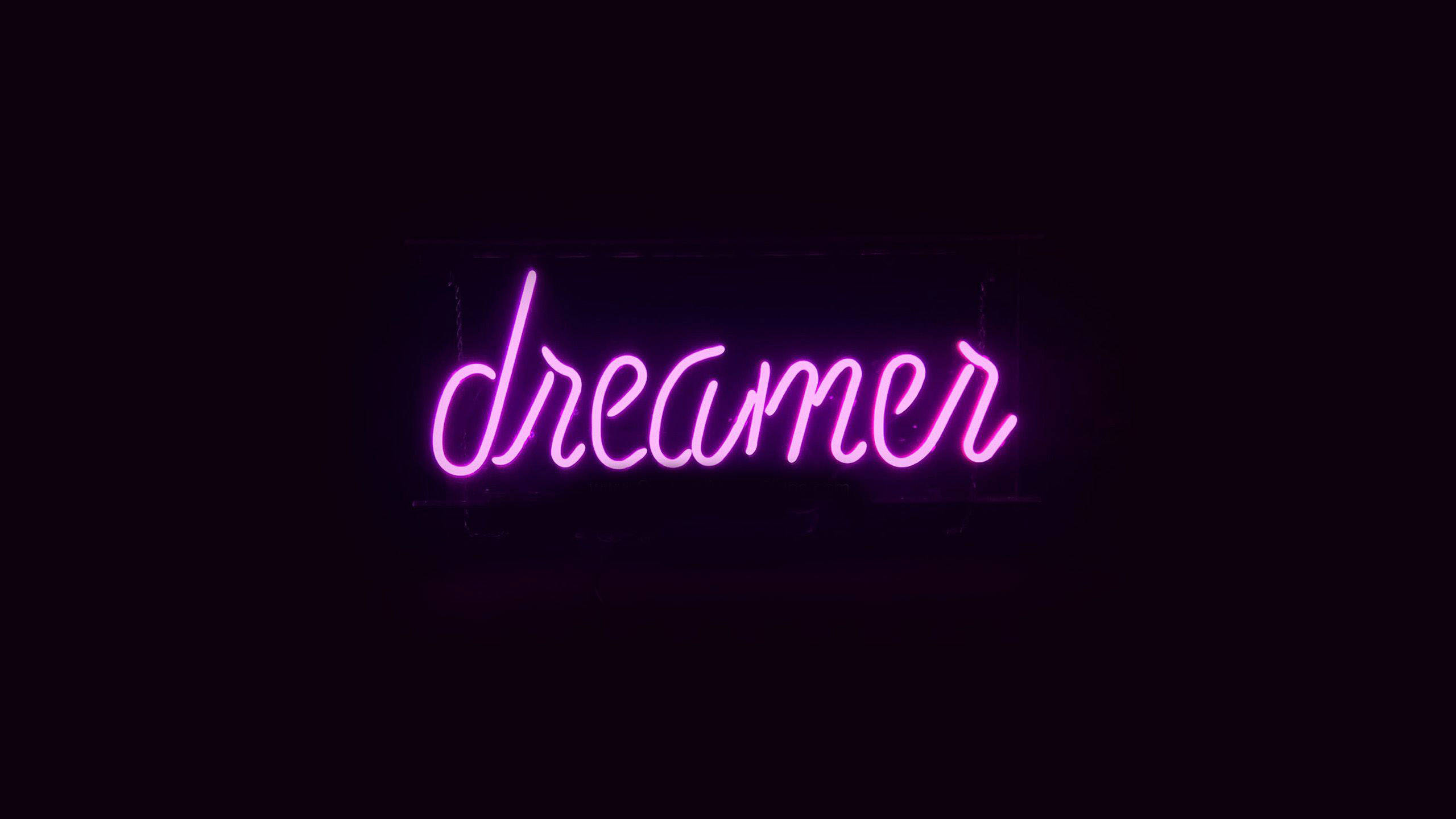 Dreamer Neon Mørk Lilla Og Sort Wallpapers