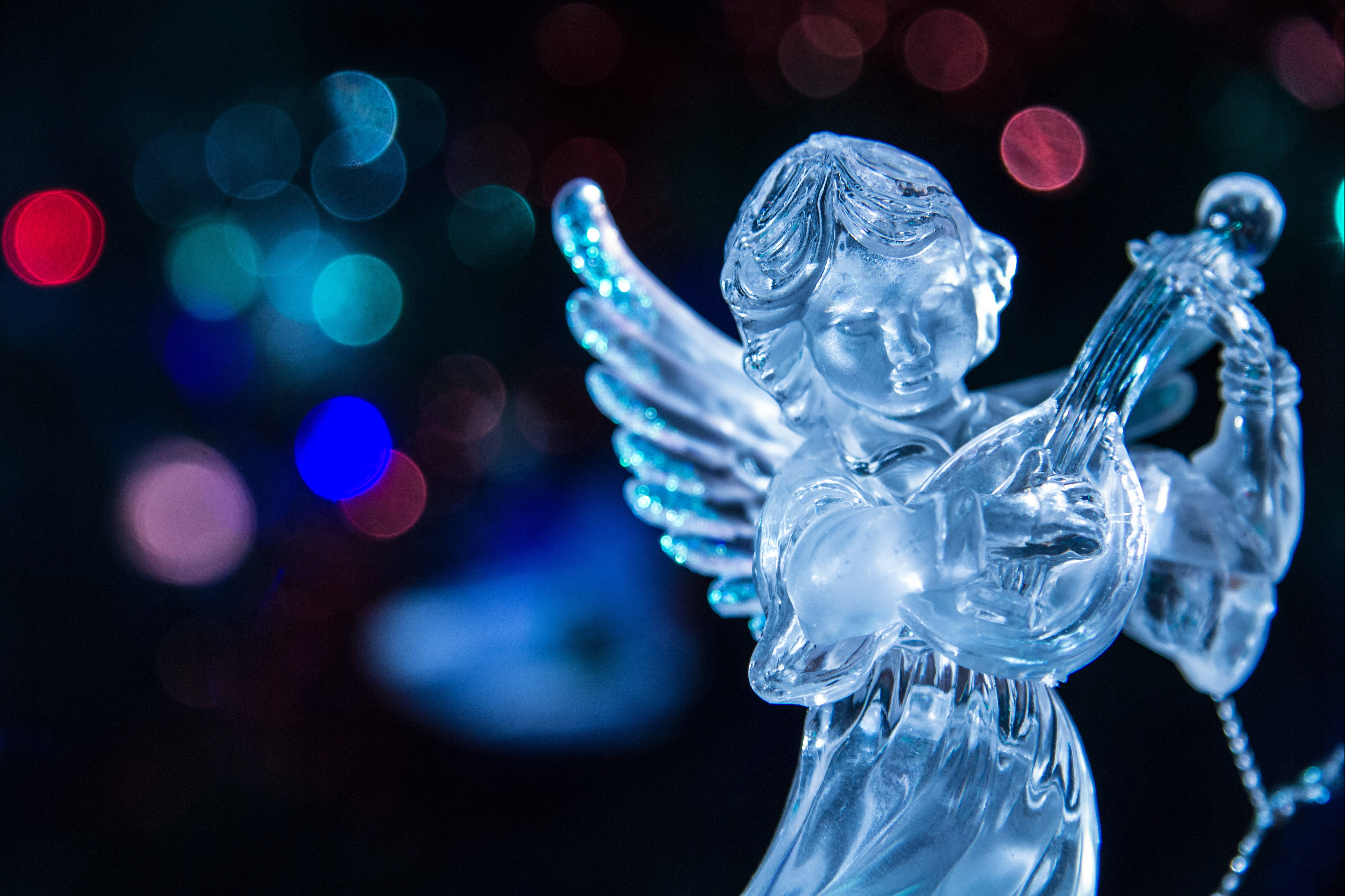 Elegant glasjuleengel-figur Wallpapers