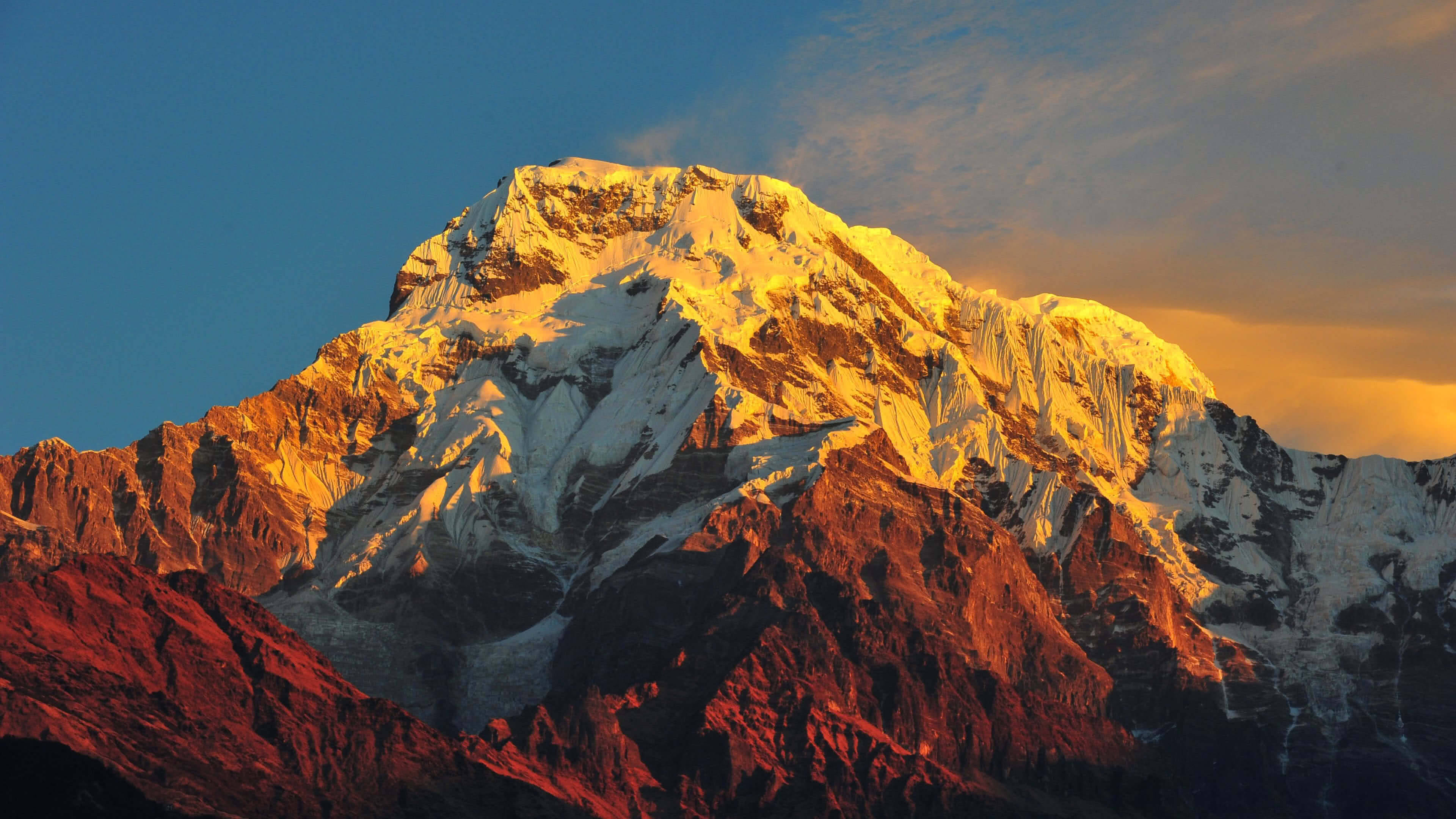 En betagende udsigt over Annapurna-massivet i Himalaya i 4K-opløsning Wallpapers