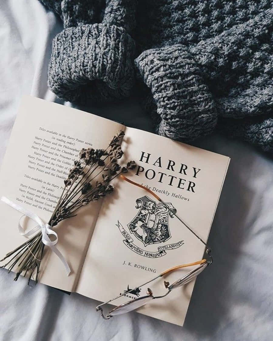 En drømmeagtig udsigt over Hogwarts Skole for Hekseri og Trolddom Wallpapers