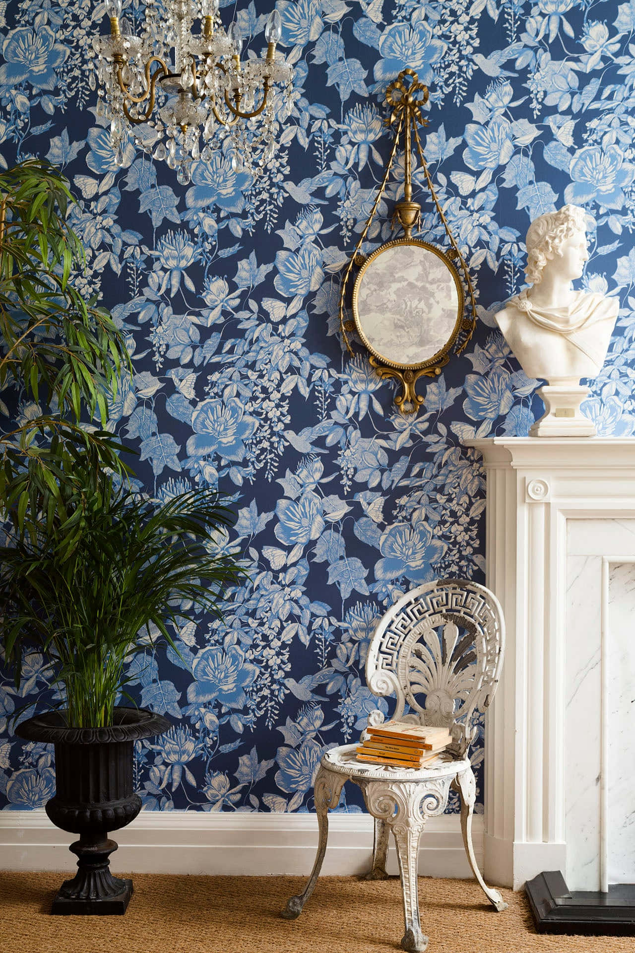 En forhal med Tivoli-vægkunst og haveornamenter Wallpapers