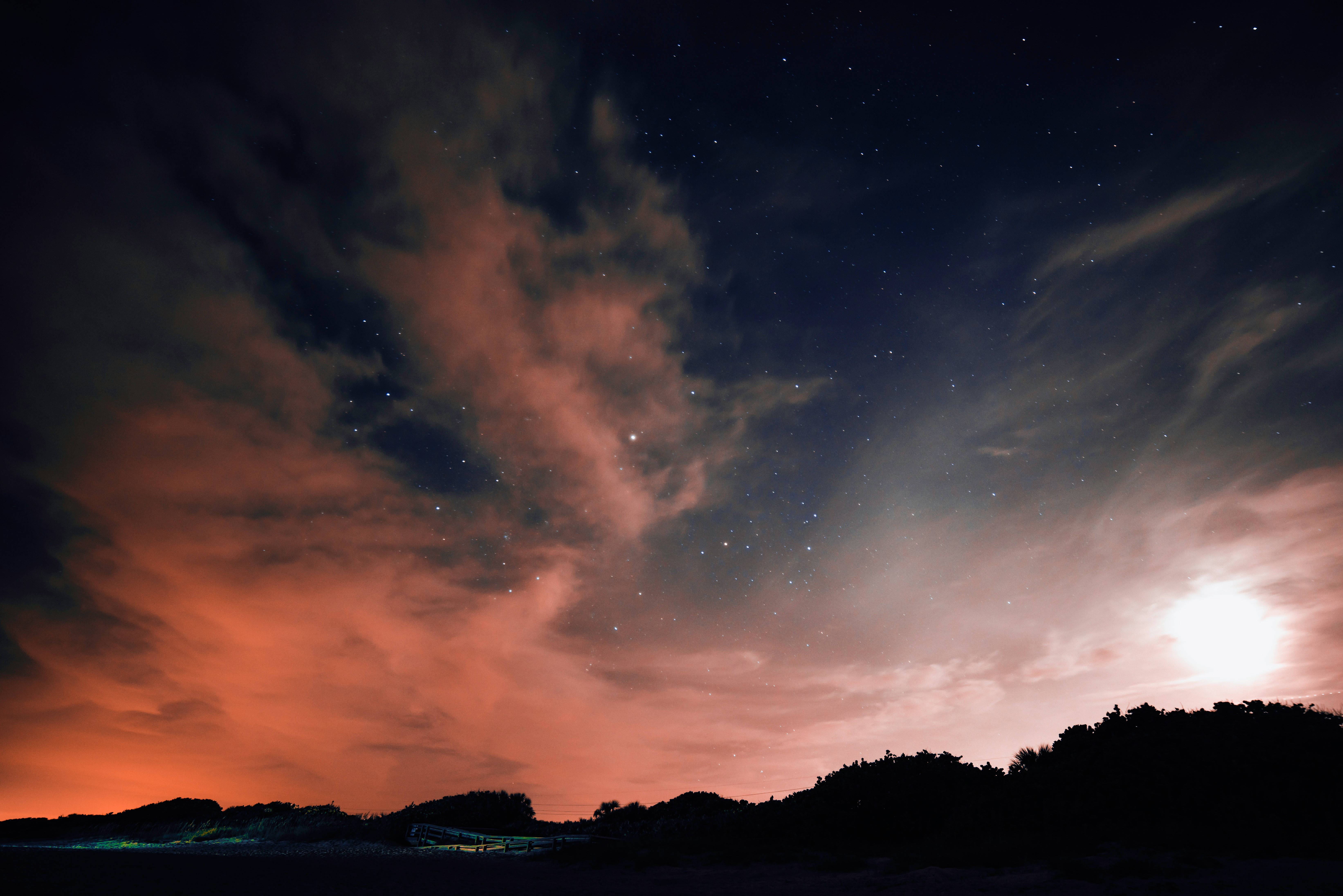 En lysende lyserød nattehimmel Wallpapers