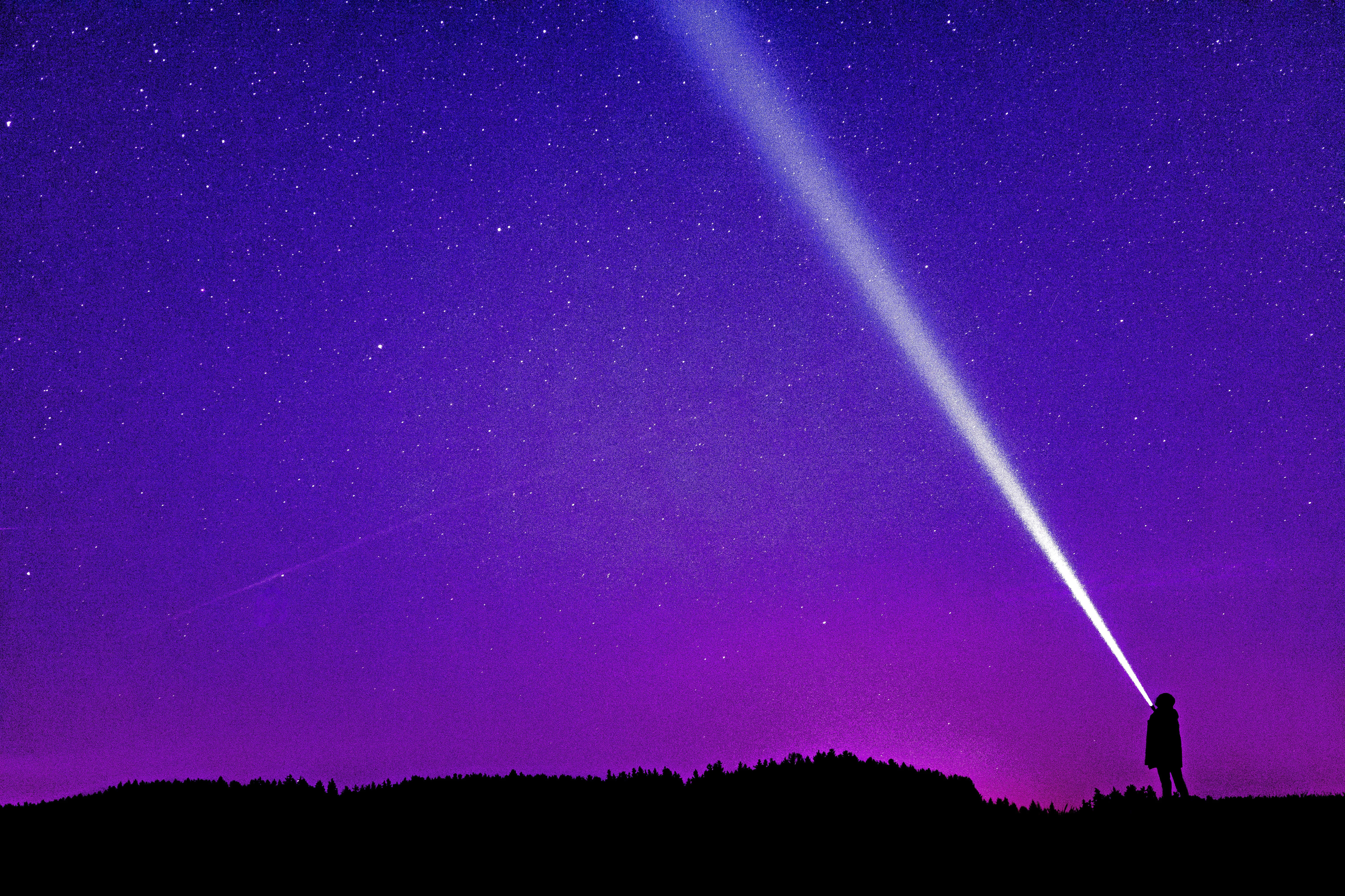 En mystisk mørk lilla æstetik. Wallpapers