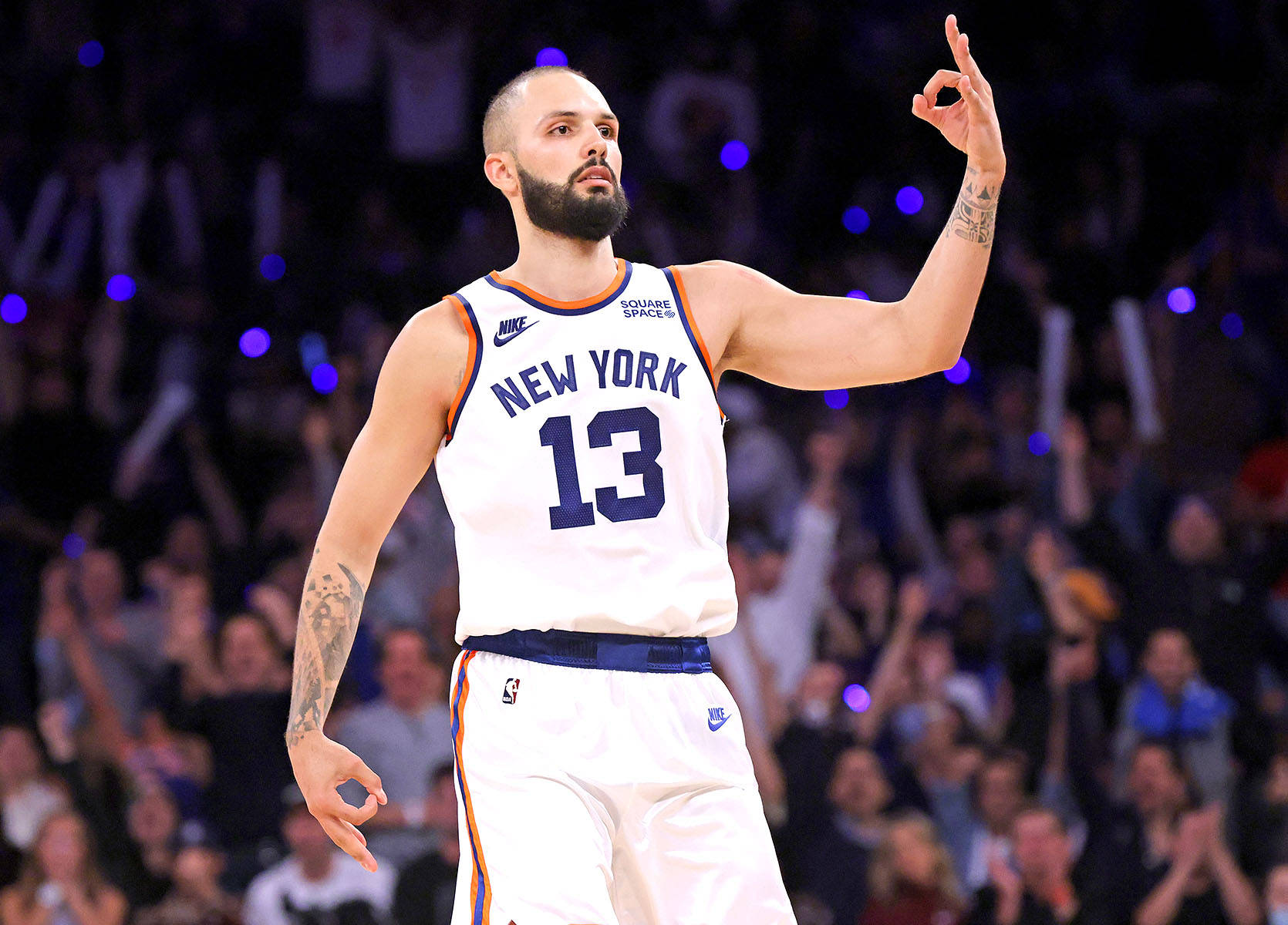 Evan Fournier trepointsskud Celtics mod Knicks Wallpapers