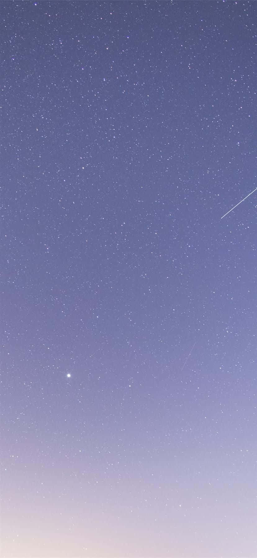 Få et glimt af nattehimlen med en smuk stjerneklar baggrund! Wallpapers