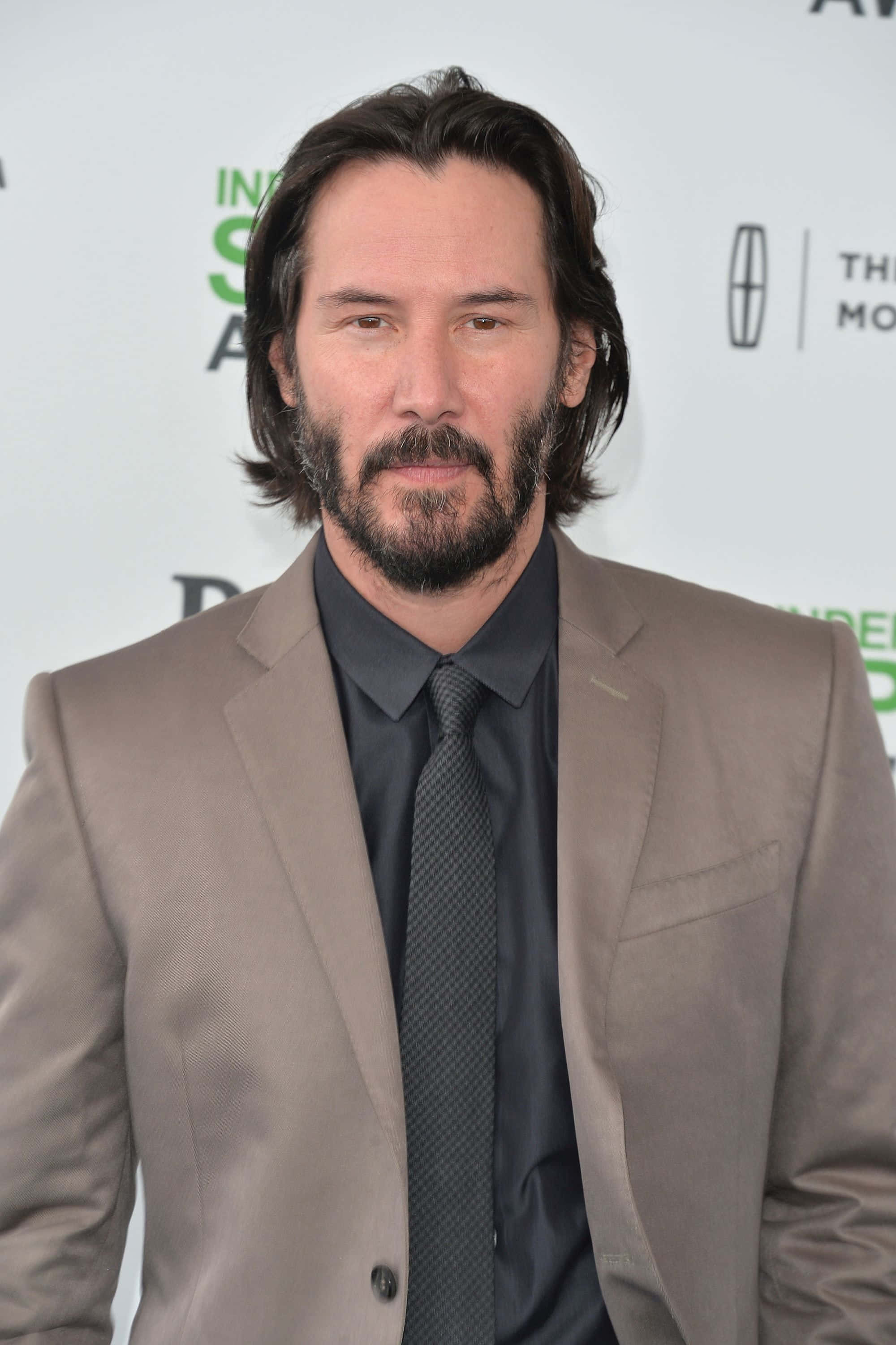 Fængslende portræt af Keanu Reeves Wallpapers
