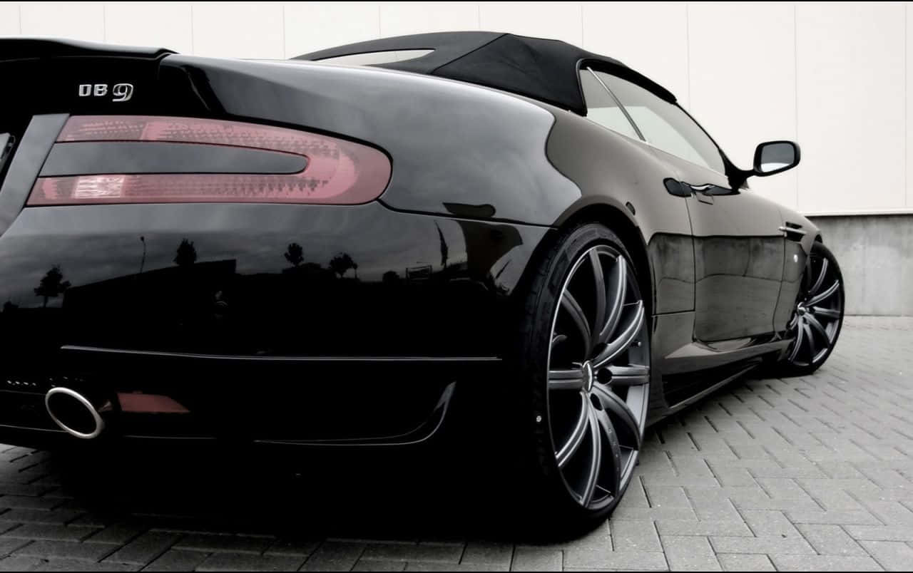 Fantastisk Sølv Aston Martin DB9 på Vejen Wallpapers
