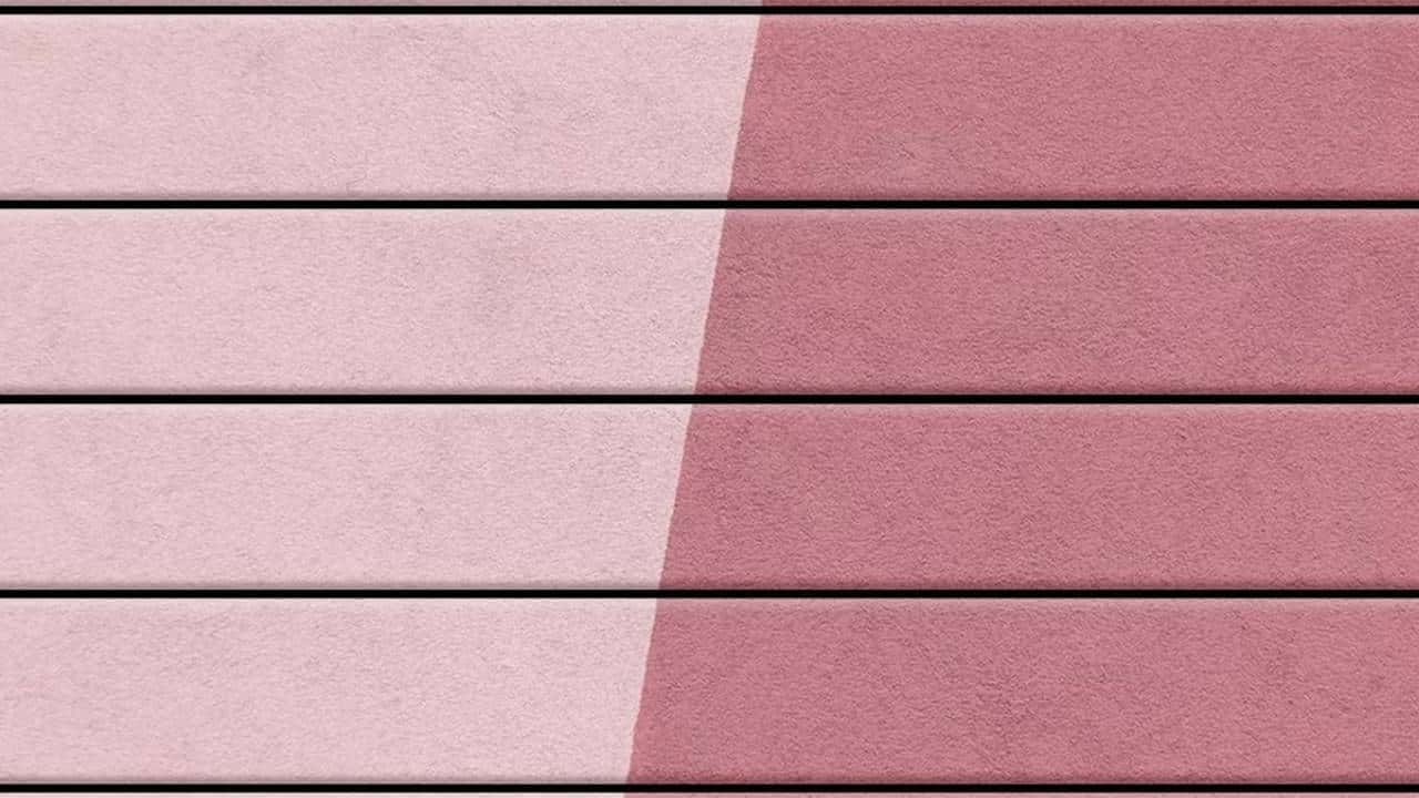 Fortryllende bro over rolig sø Wallpapers