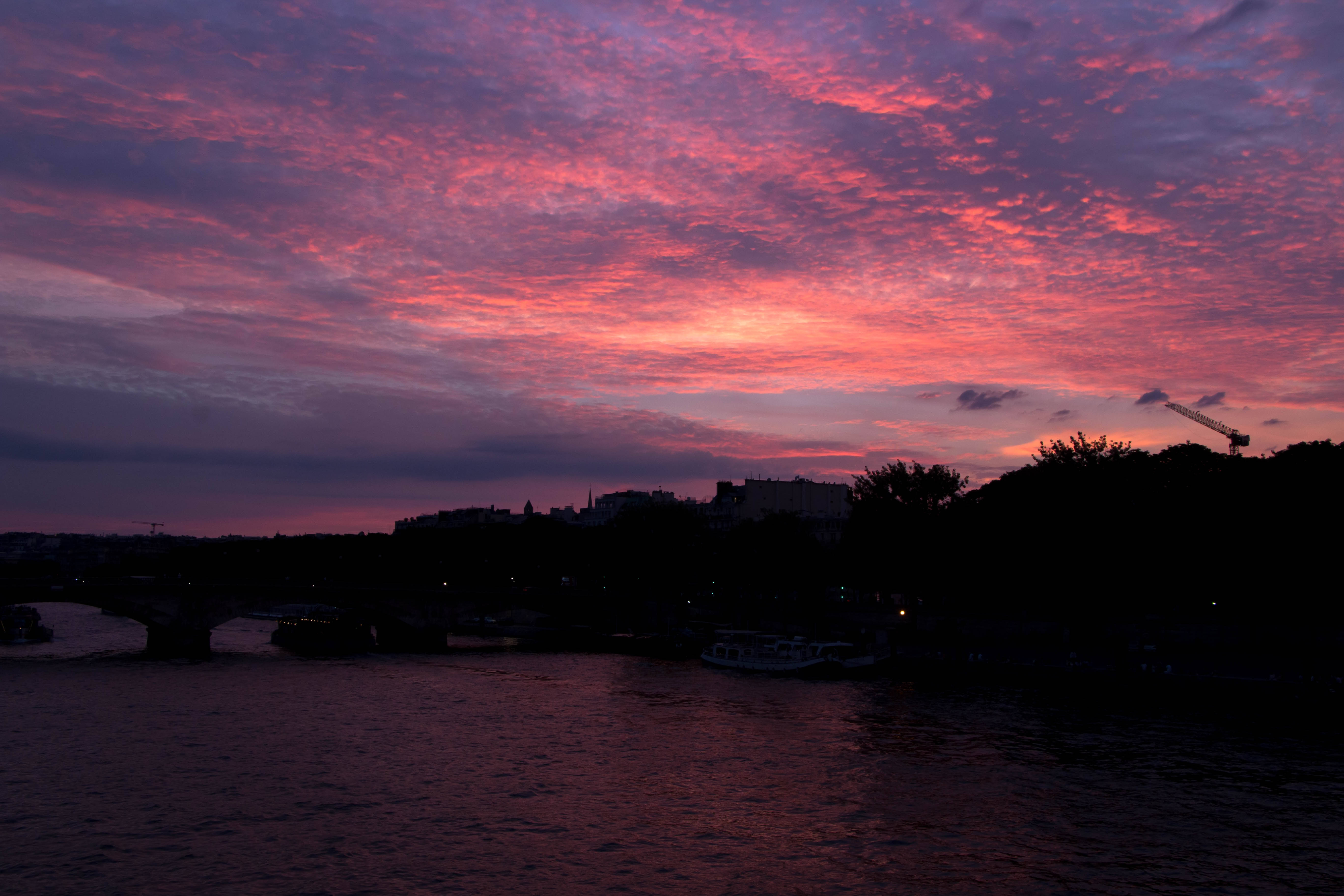 Fortryllende solnedgang over havet Wallpapers