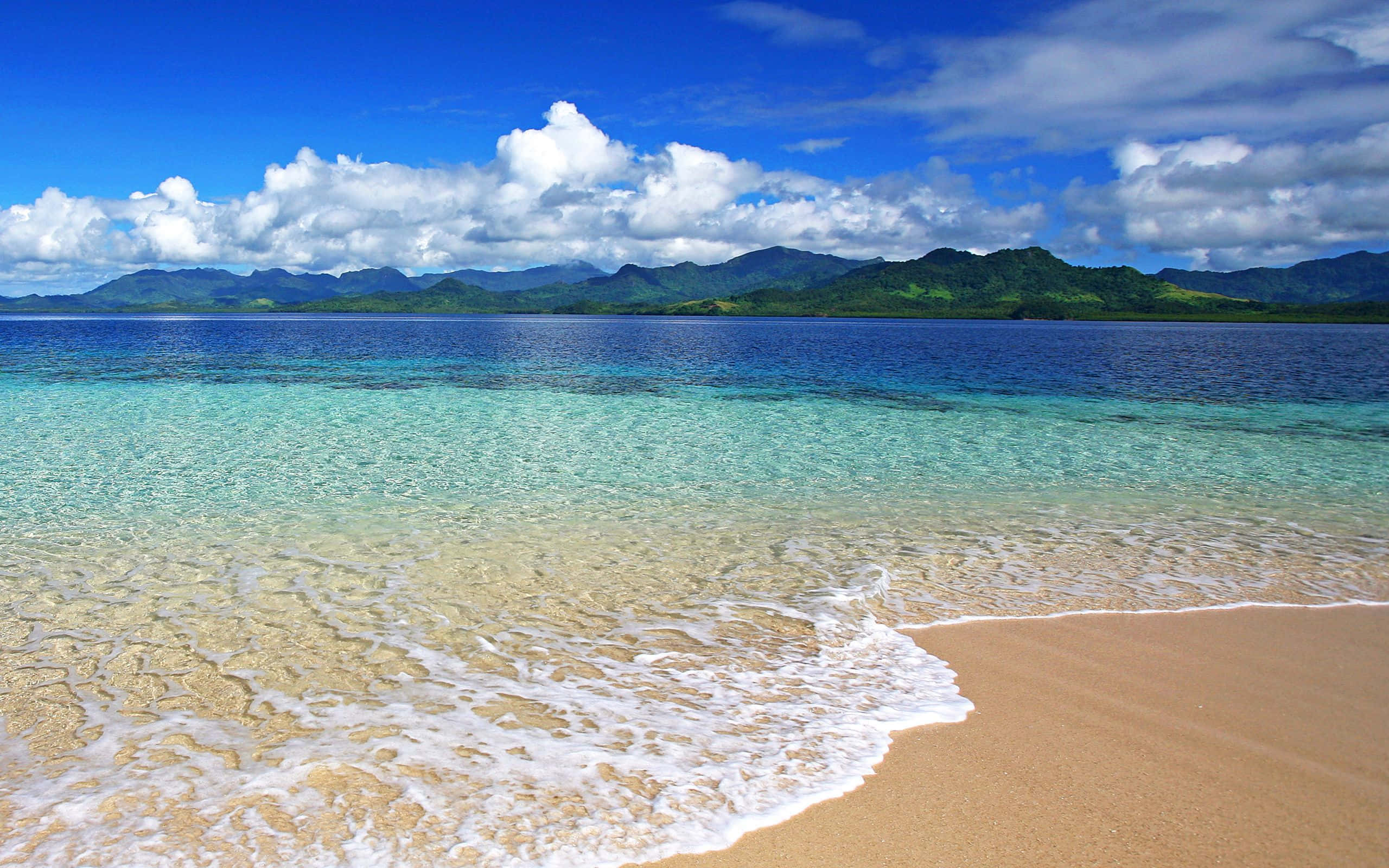 Fredfyldt Fiji-strand ved solnedgang Wallpapers