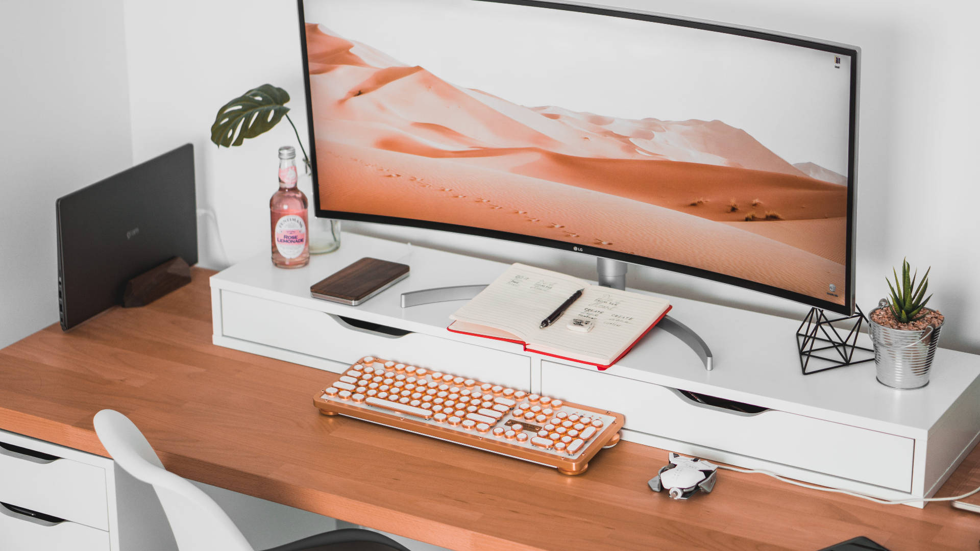 Fuld HD computer skrivebordsopsætning i nude æstetik Wallpapers