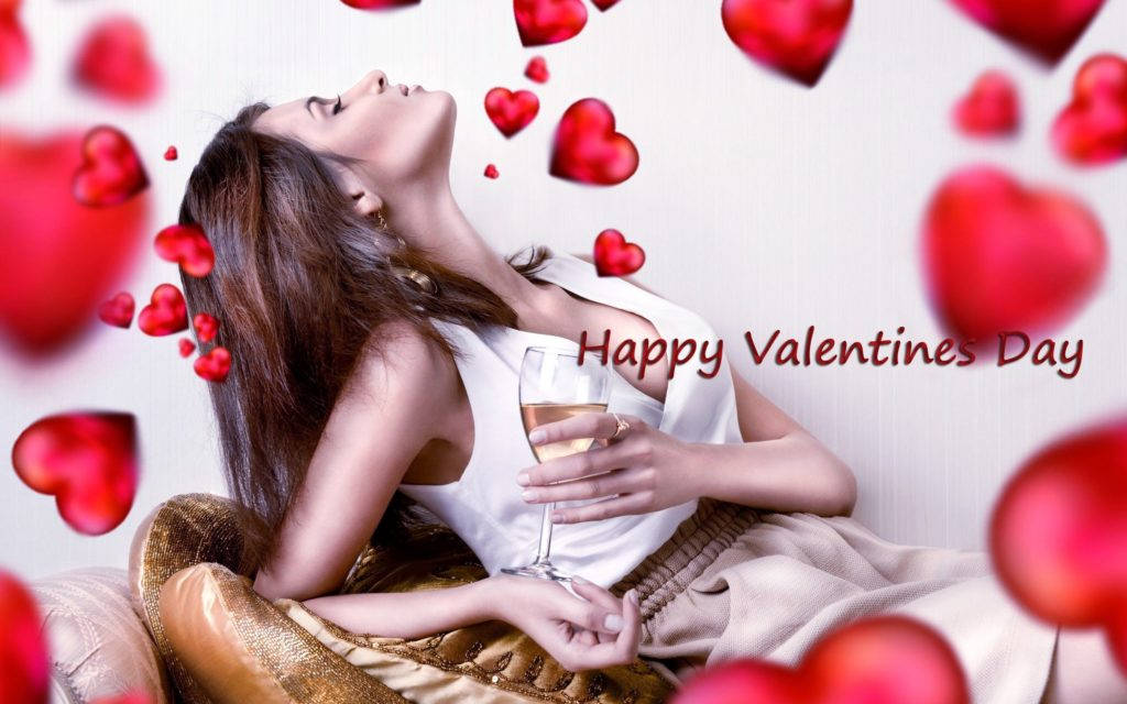 Glædelig Valentinsdag Kvinde Med Drink Wallpapers