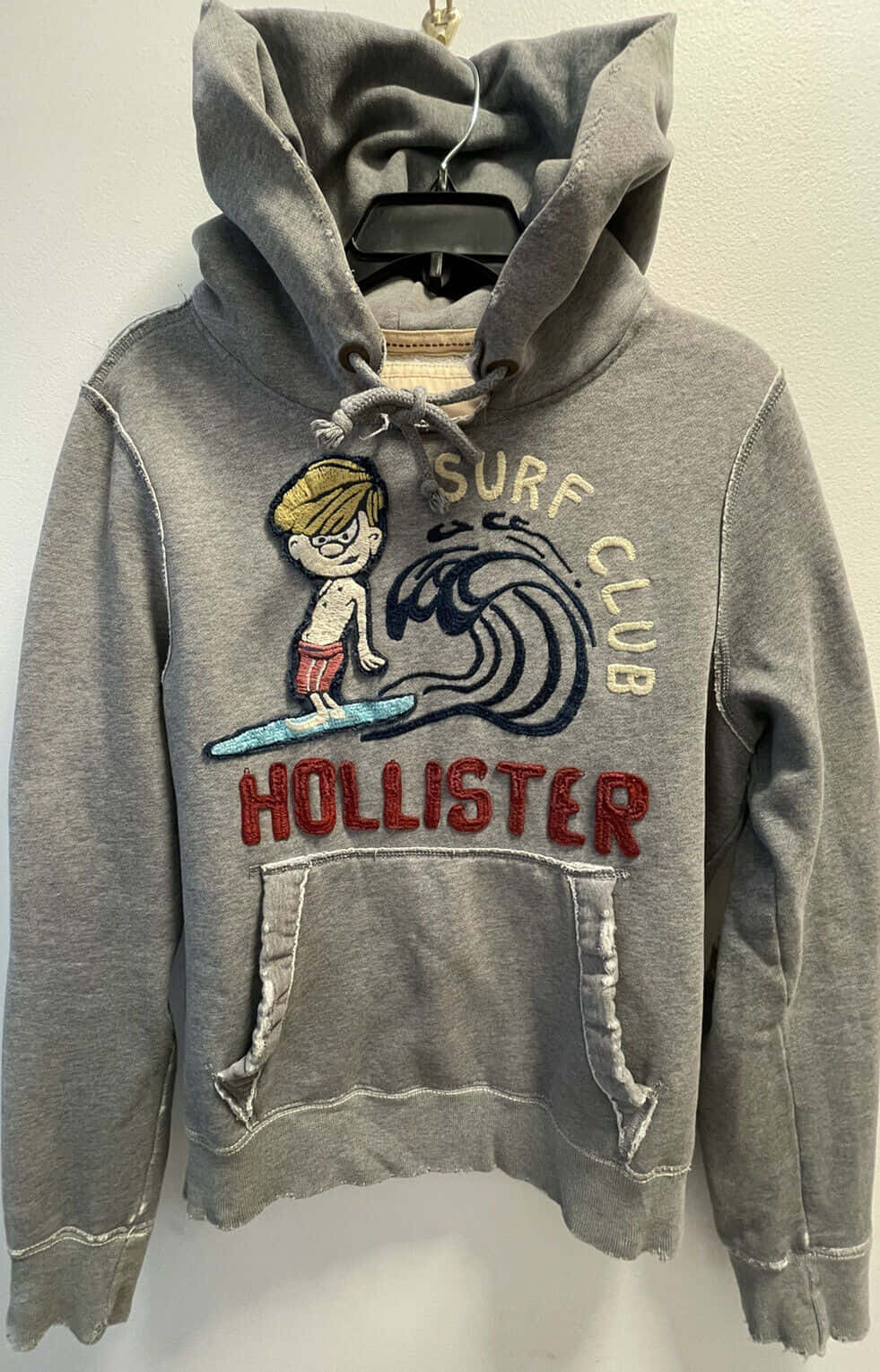 Gør din vintergarderobe lysere med statement-stykker fra Hollister Wallpapers