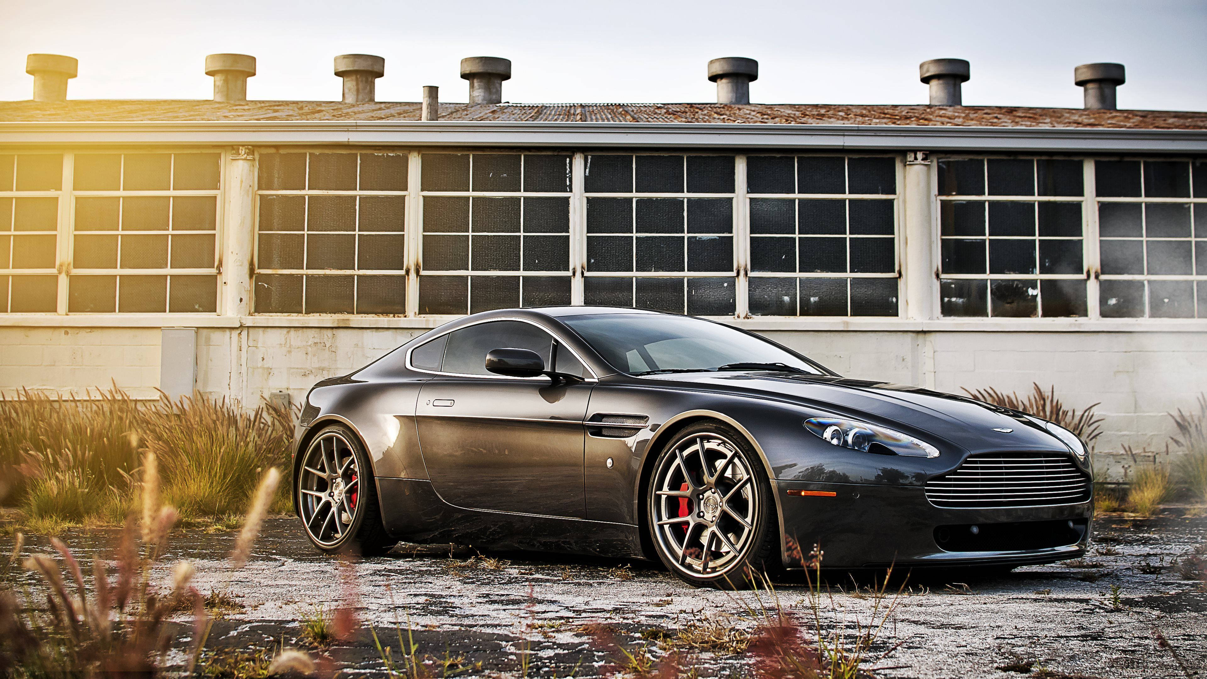 Grå Aston Martin Db8 4K Wallpapers