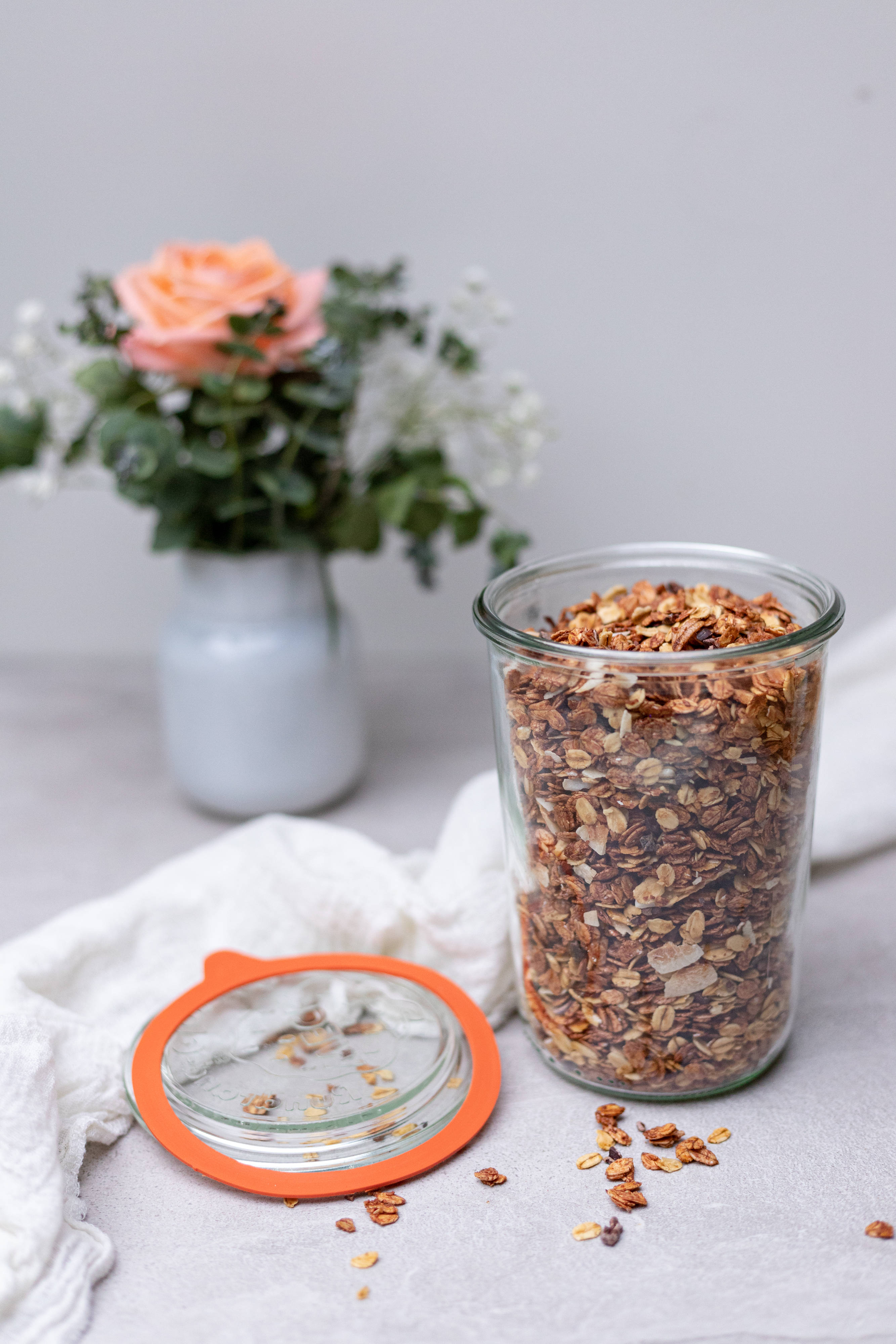 Granola og lyserød rose Wallpapers
