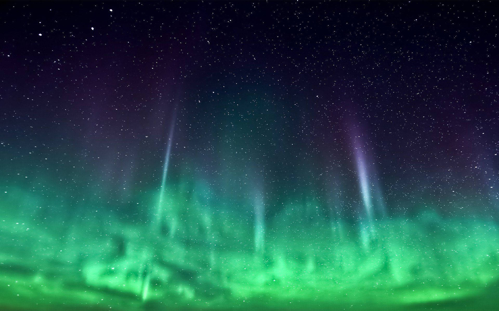 Grøn himmel med hvide søjler Wallpapers