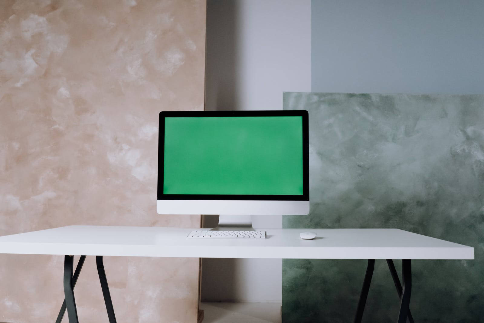 Grøn skærm iMac på kontor Wallpapers