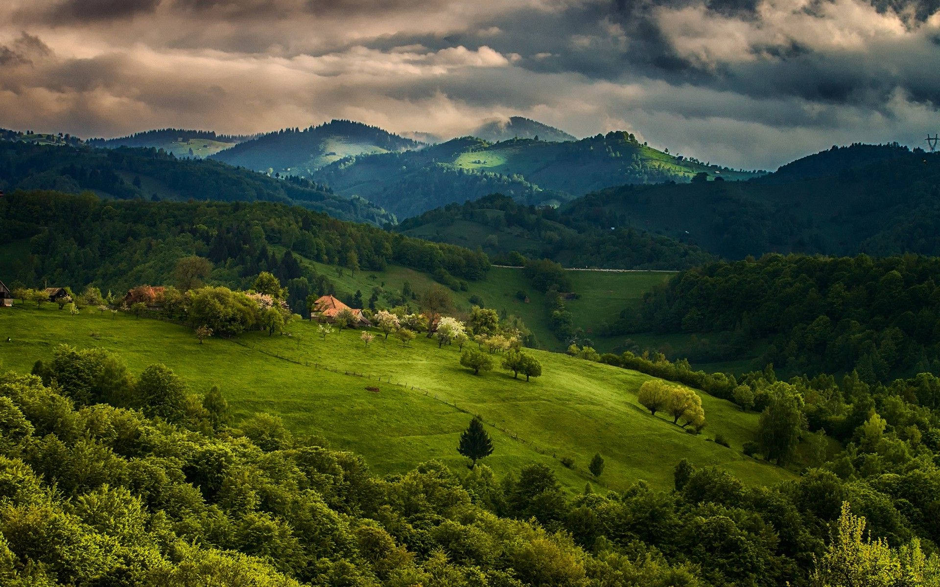 Grønne himmelbjerge Wallpapers