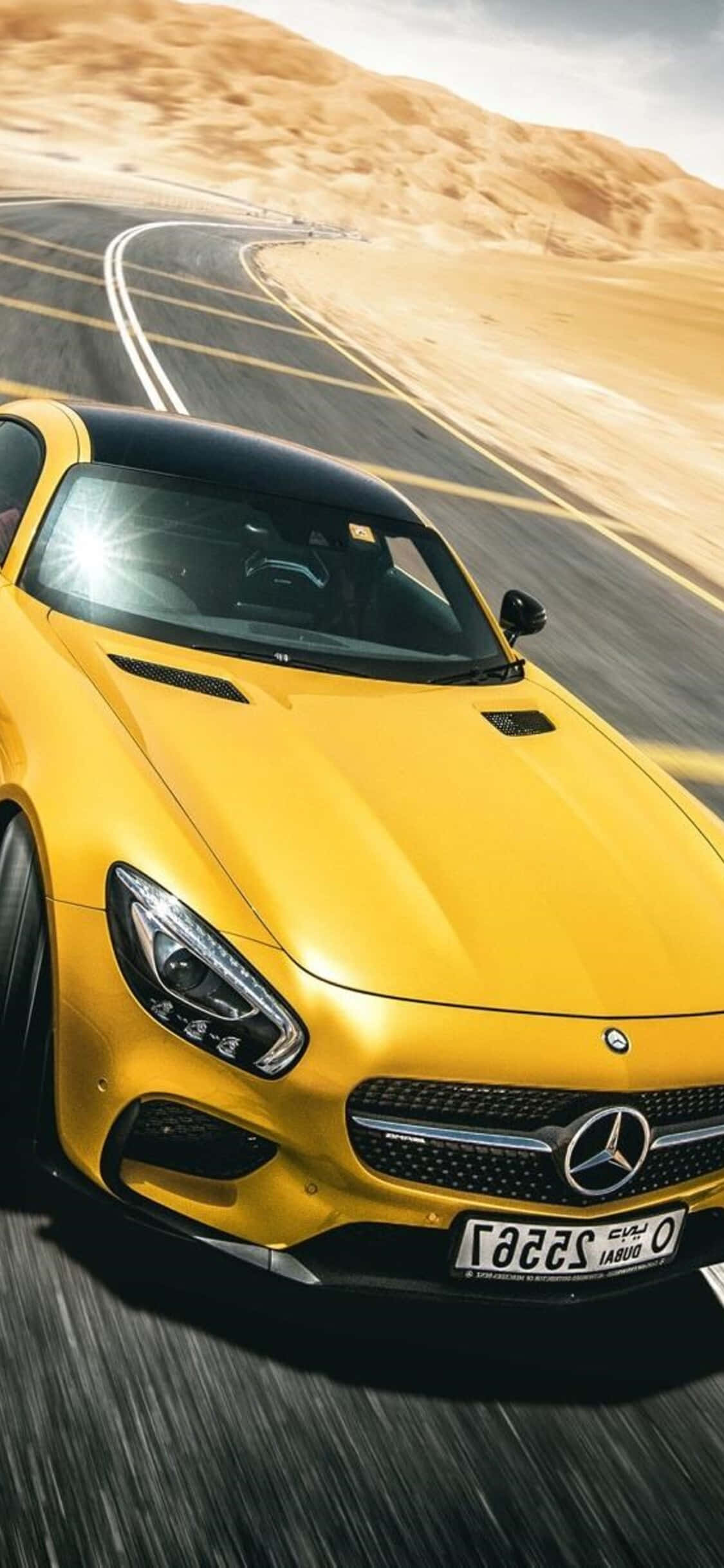 Gul GT iPhone Xs Mercedes Amg baggrund Wallpapers
