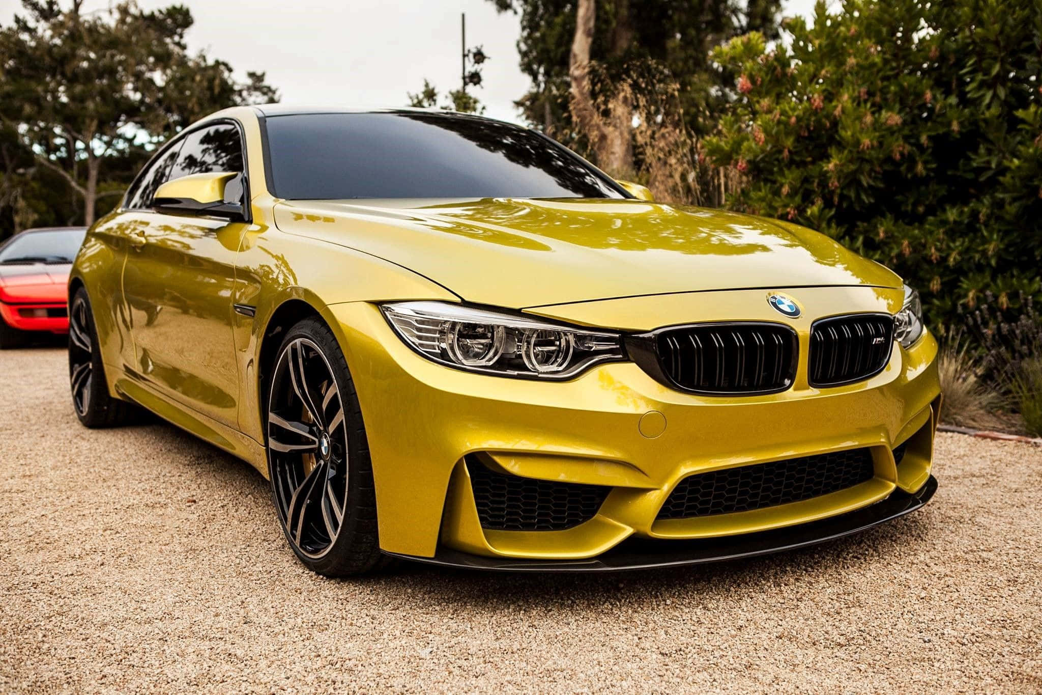 Guld BMW luksusbil Wallpapers