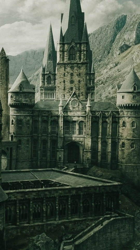 Hogwarts Fremtrædende Tårne HP Æstetik Wallpapers