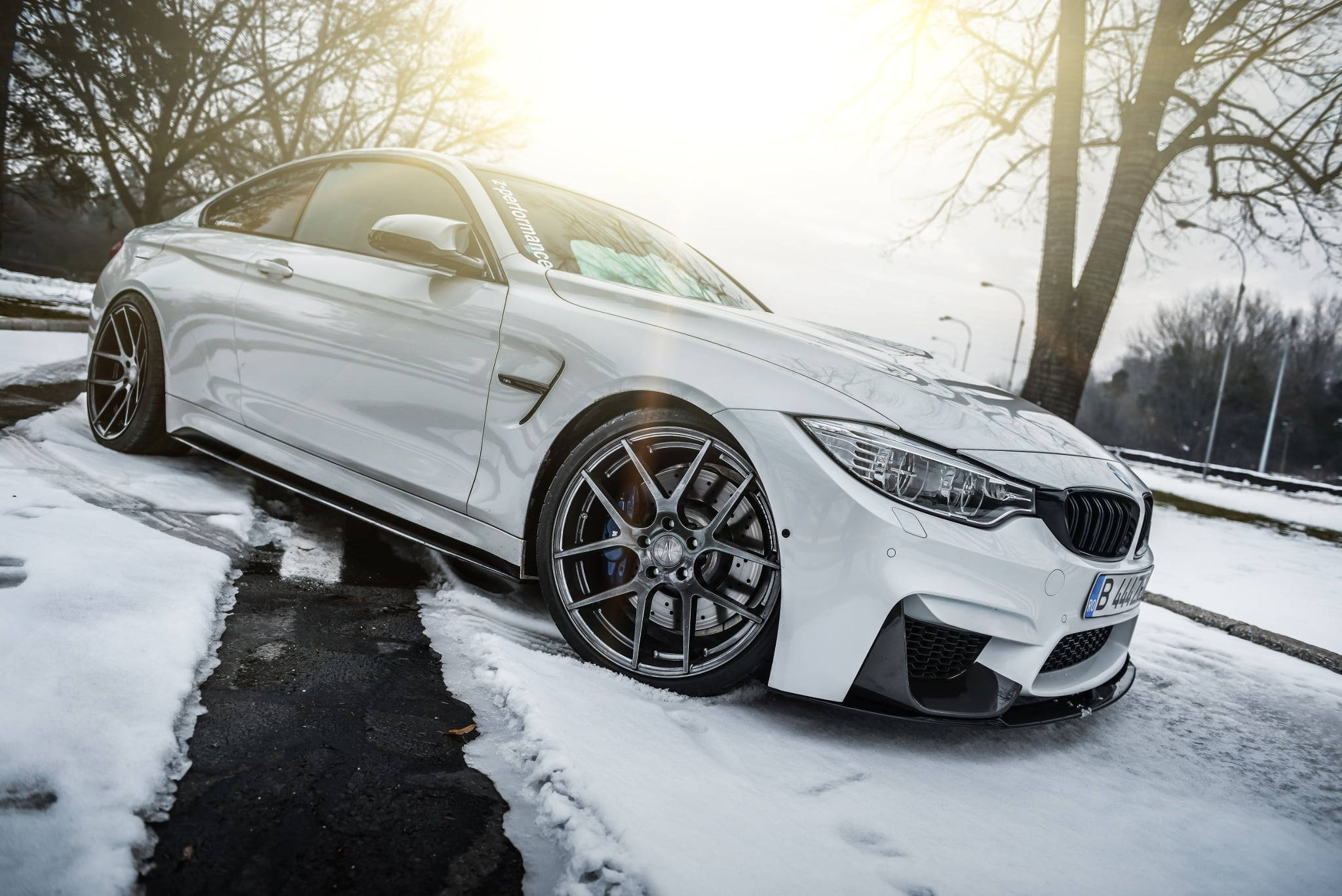 Hvid BMW M4 Laptop Wallpapers